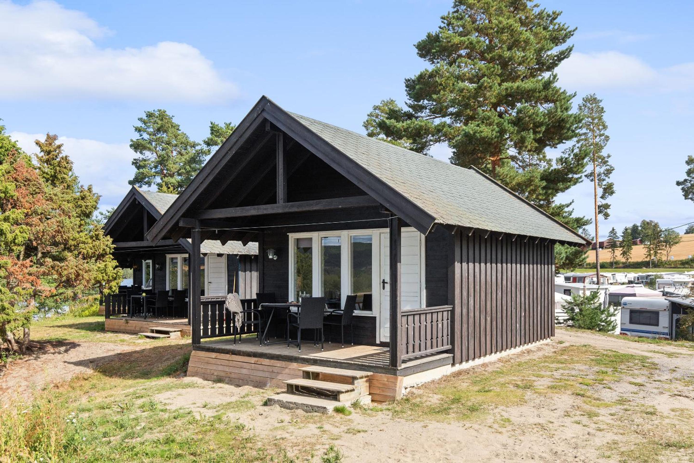 Summer Cabin (4 beds) photo 2