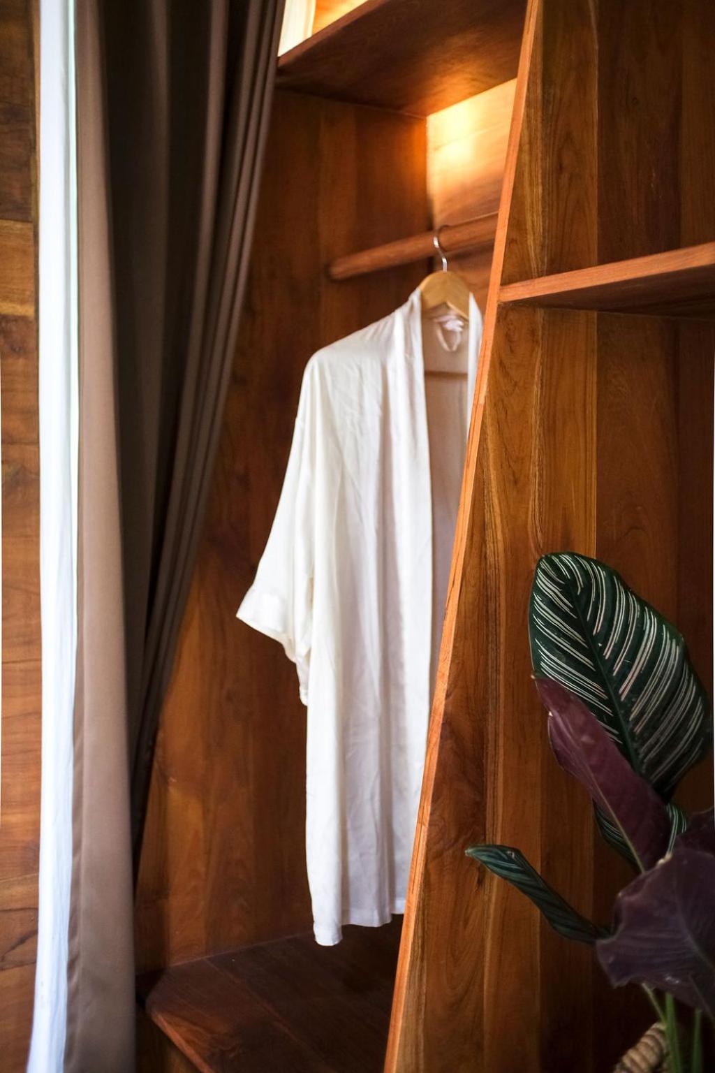 Deluxe Bungalow photo 2