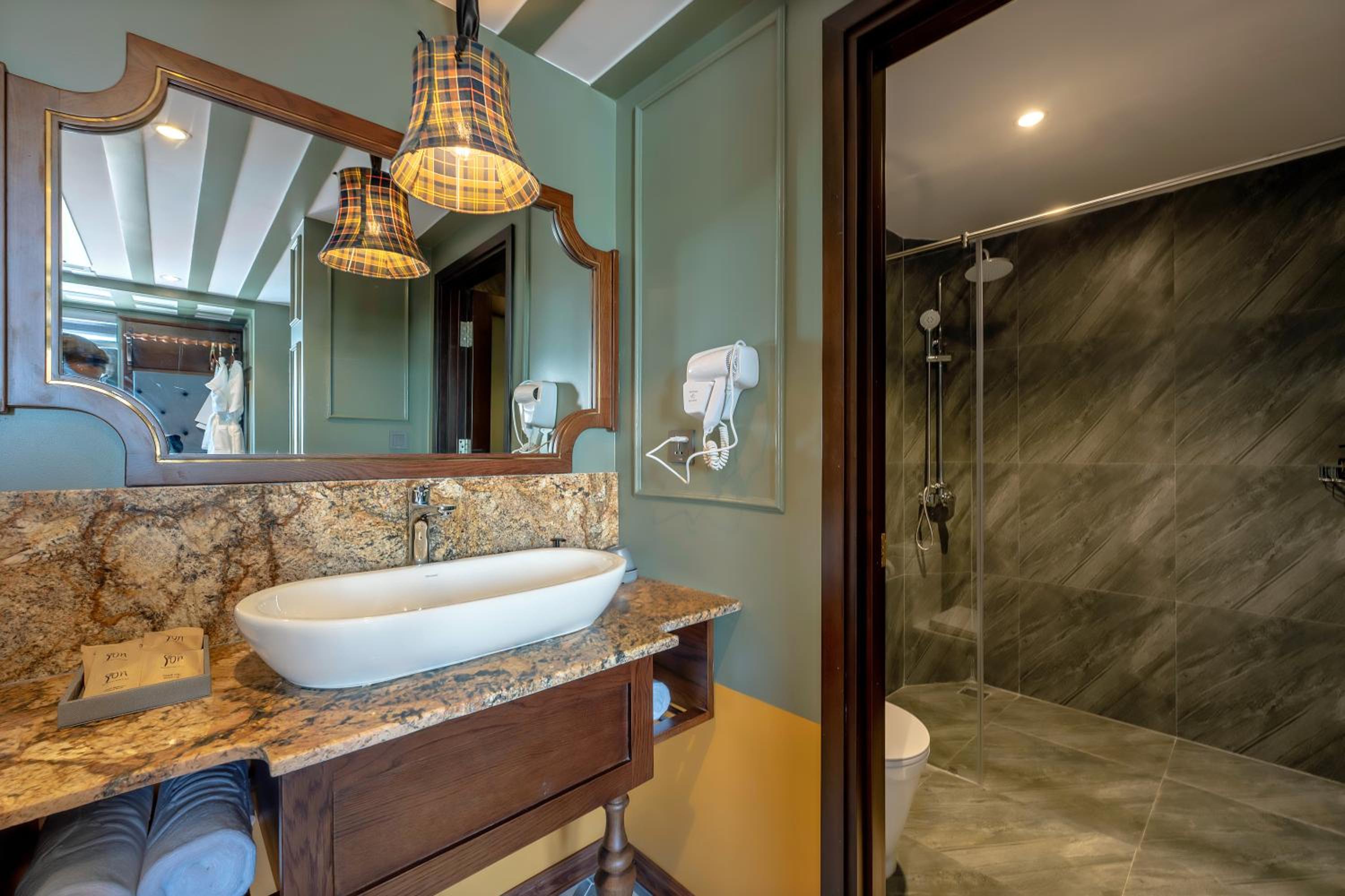 Superior Double Room - Photo 2