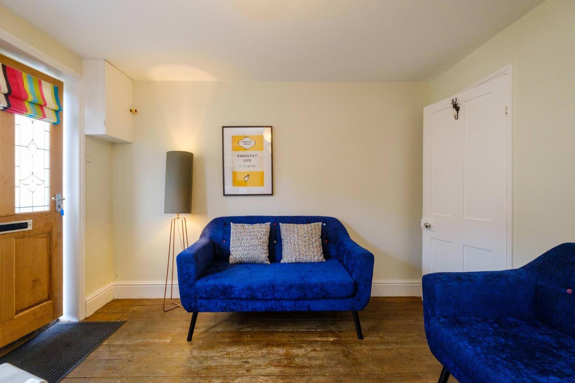 Two-Bedroom House - Photo 6