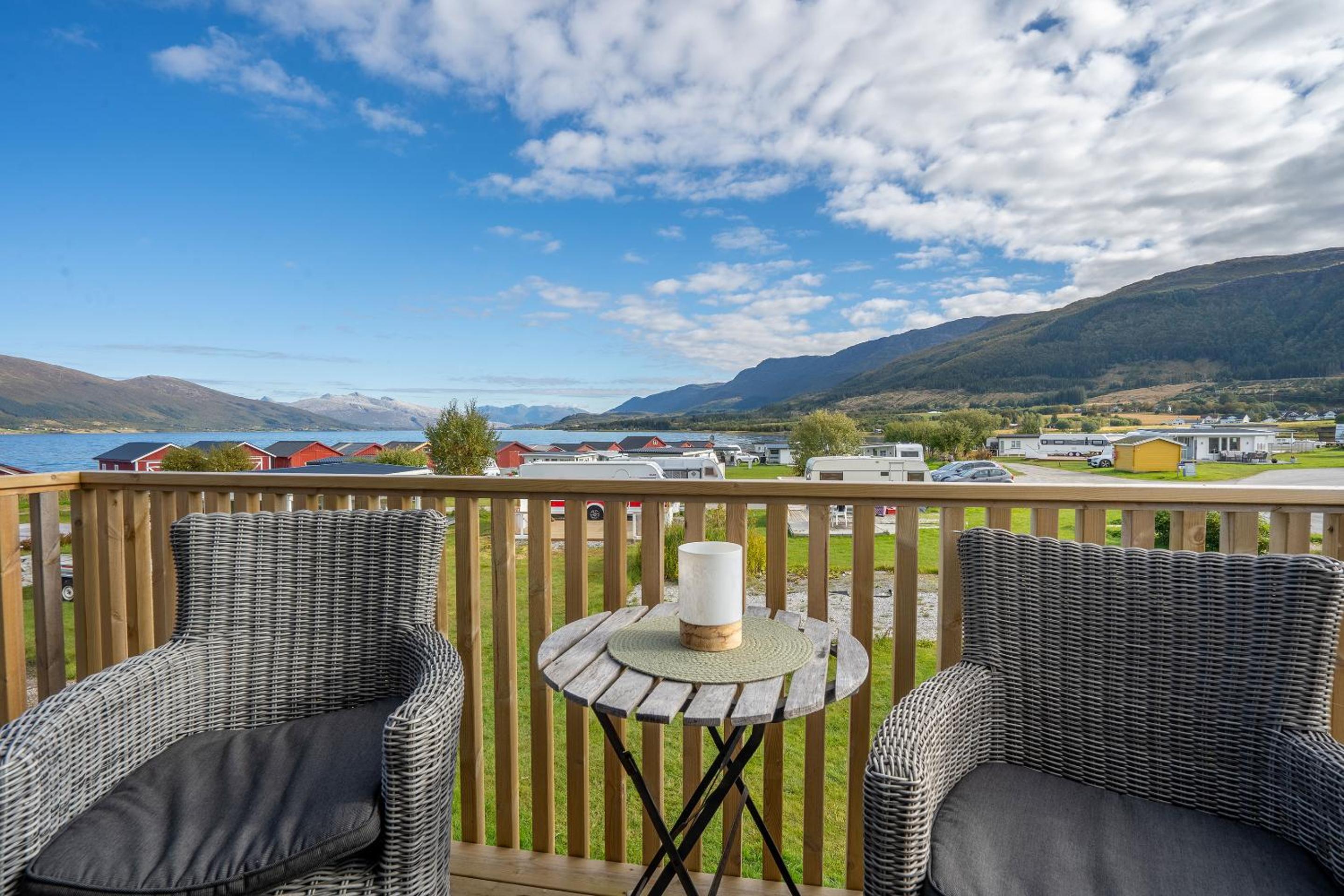 Deluxe Double Room With Balcony and Sea View photo 3