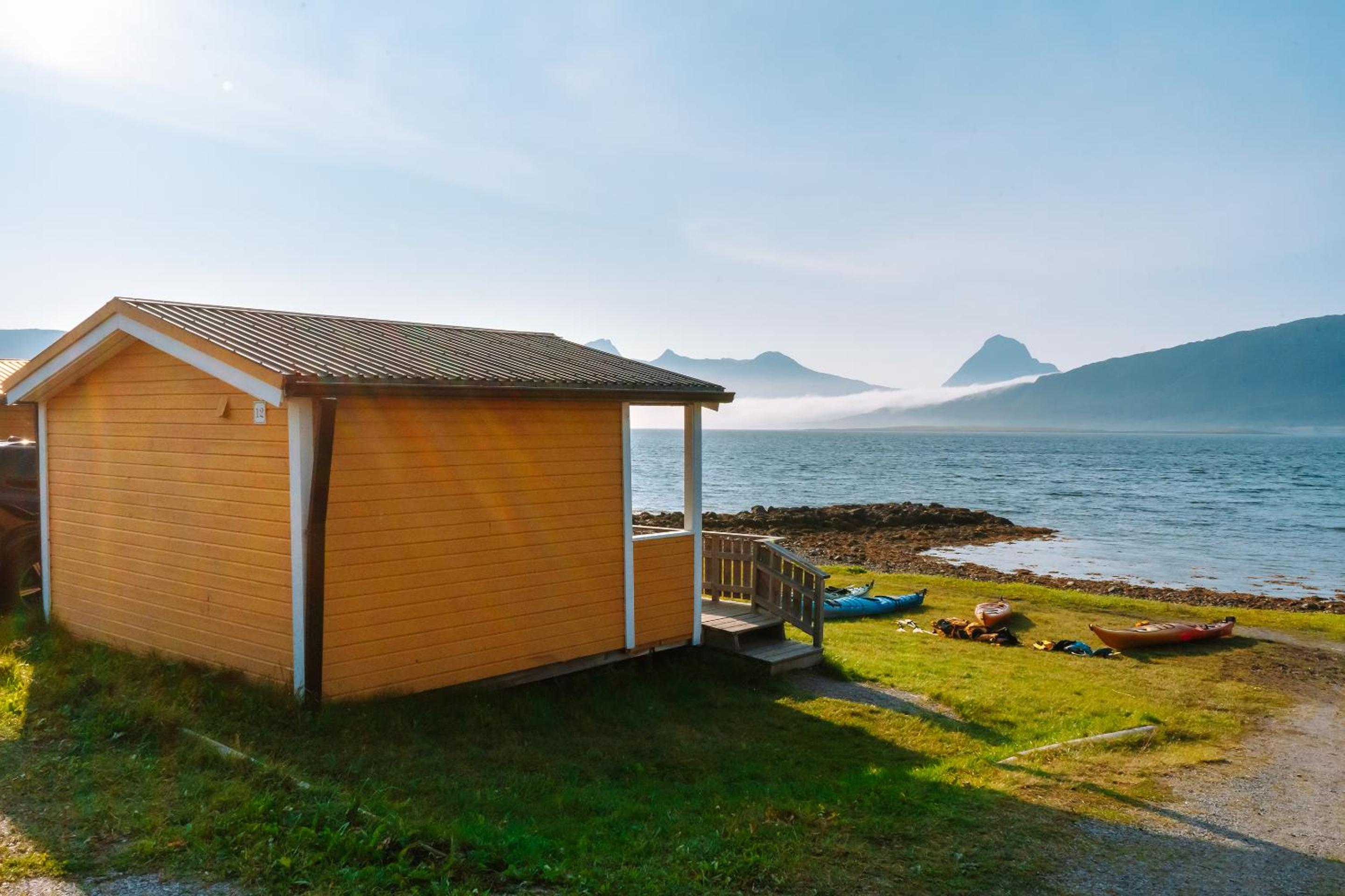 Summer Cabin with Shared Bathroom photo 2
