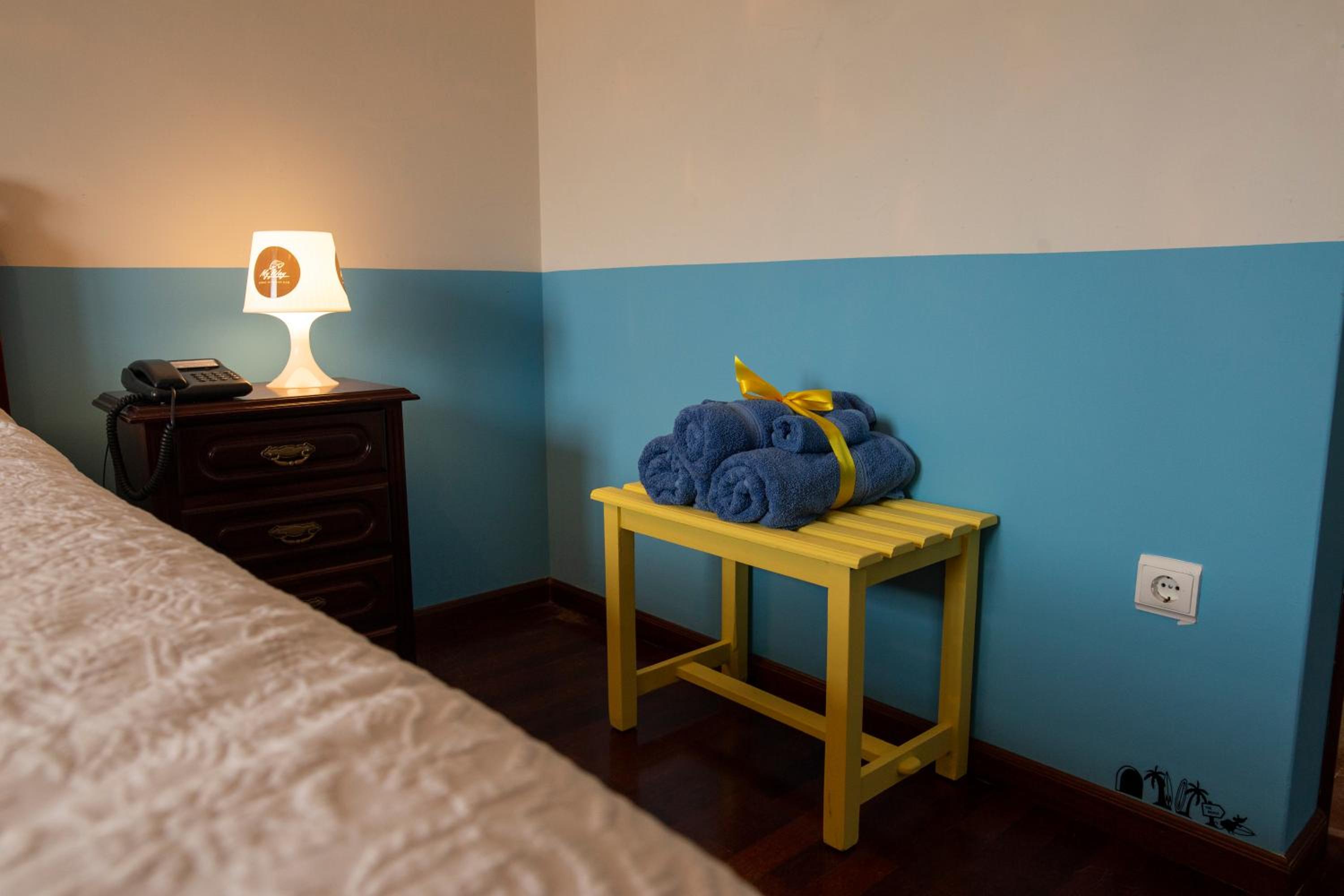 Family Room - Photo 7