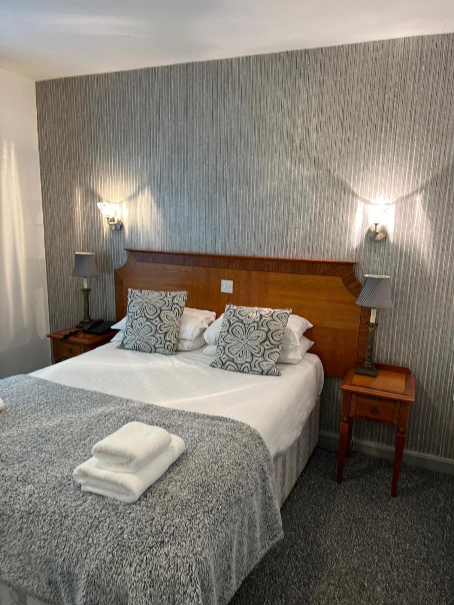 Double Room - Photo 2
