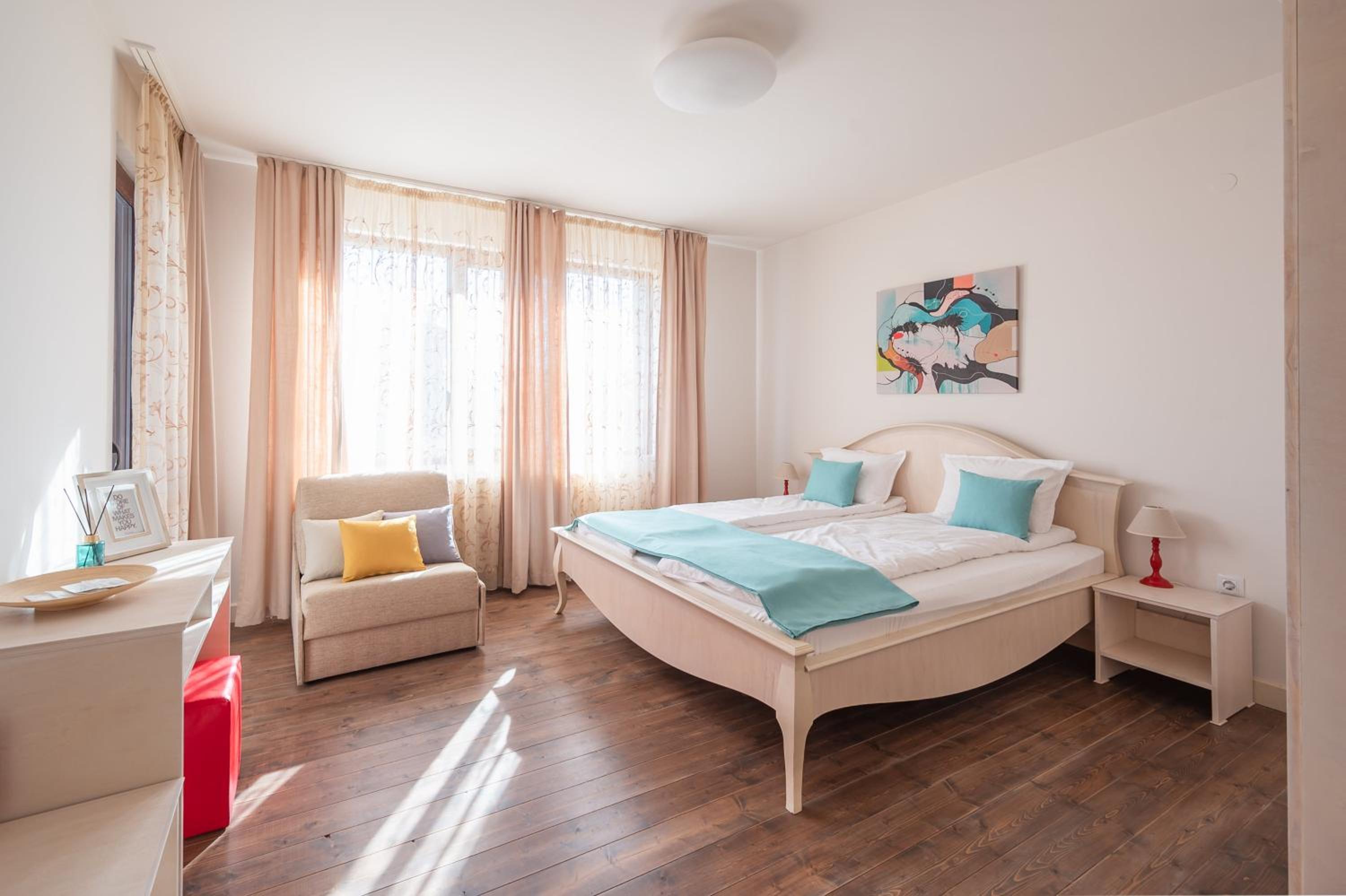Double Room with Balcony (3 Adults) photo 3