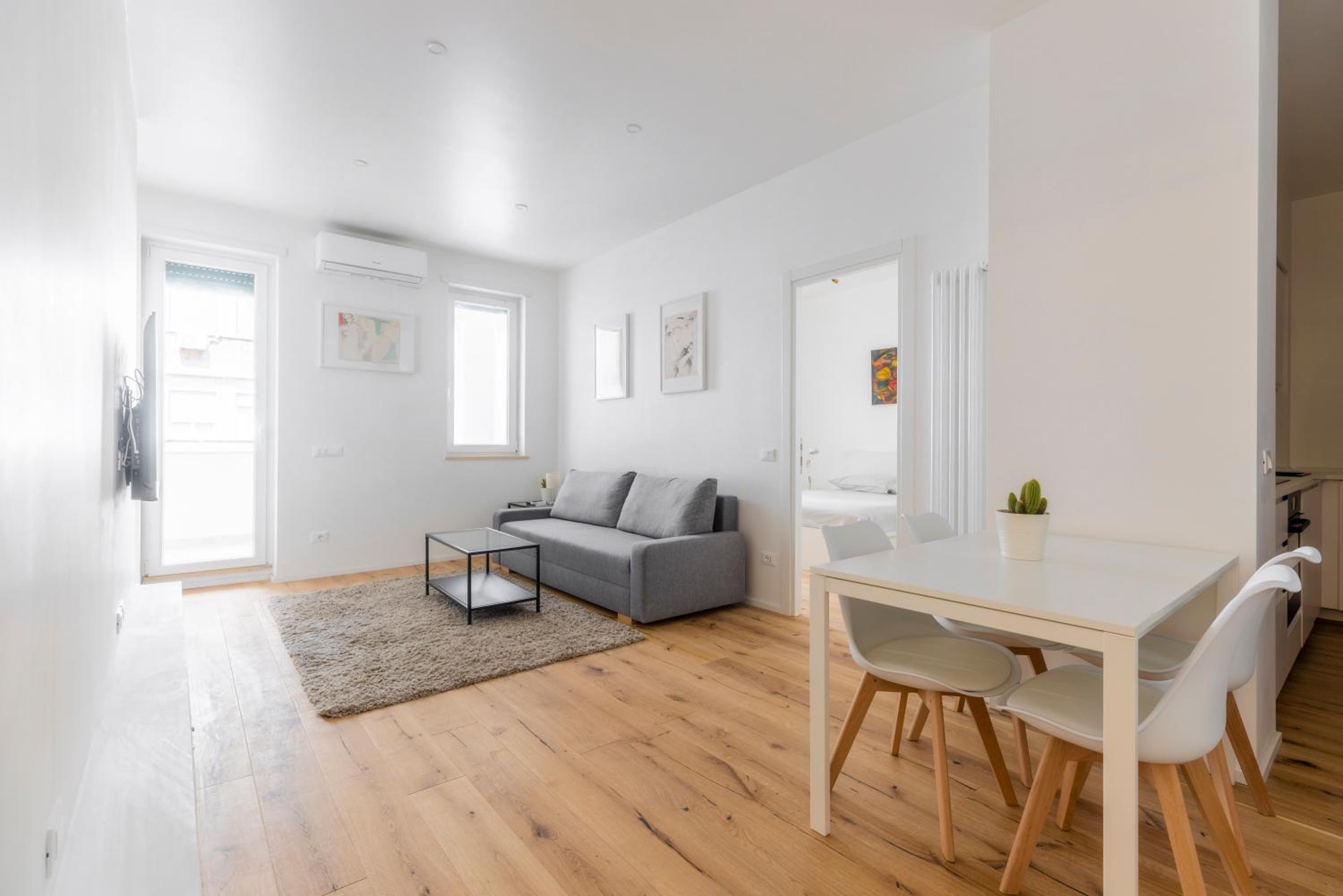 One-Bedroom Apartment