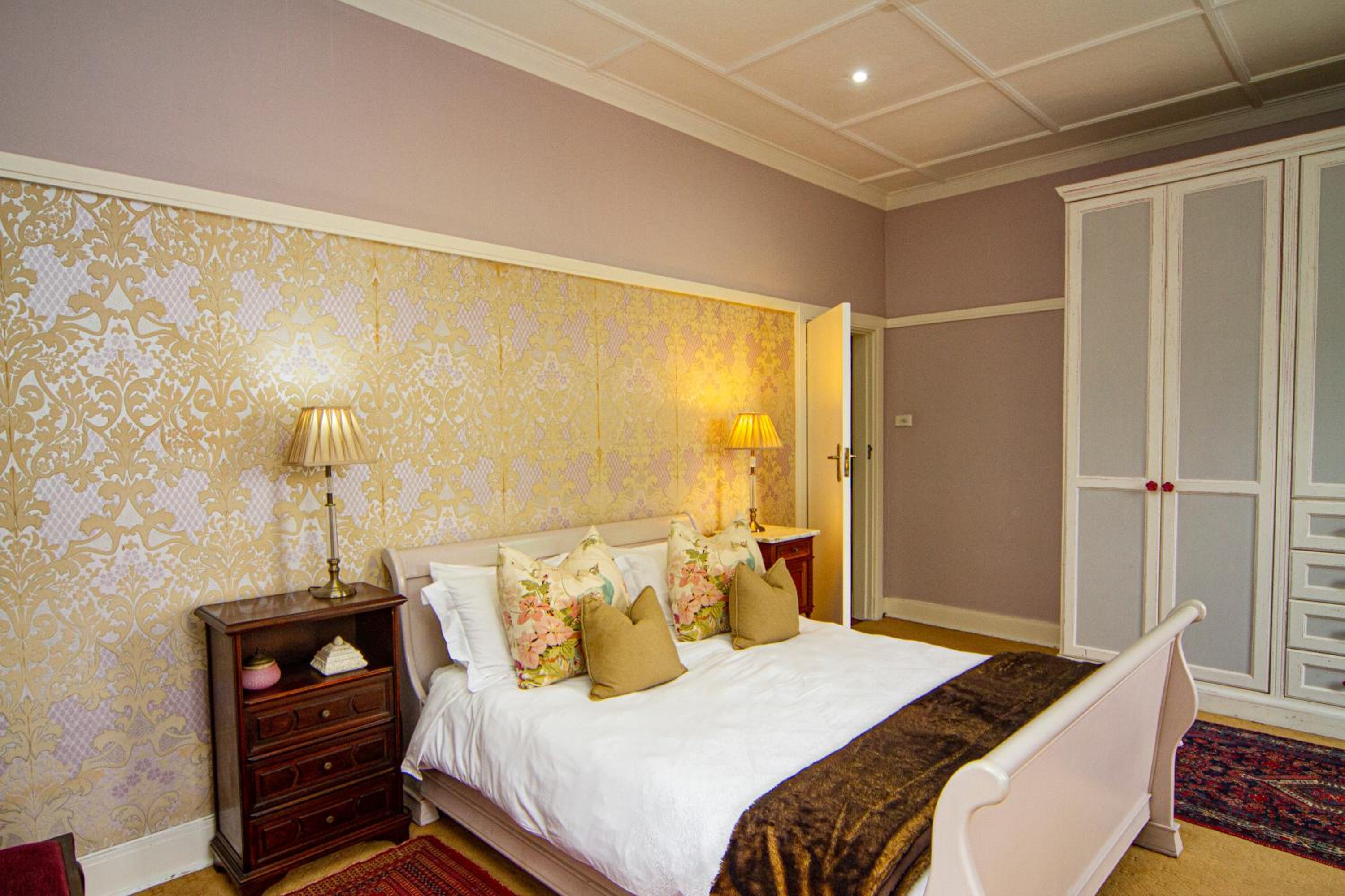 Deluxe Double Room with Shower