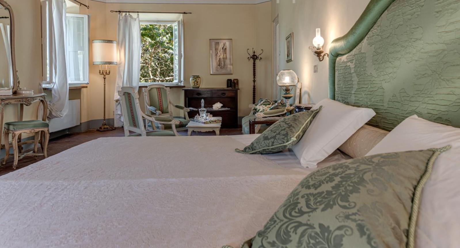 Deluxe King Suite - Photo 1