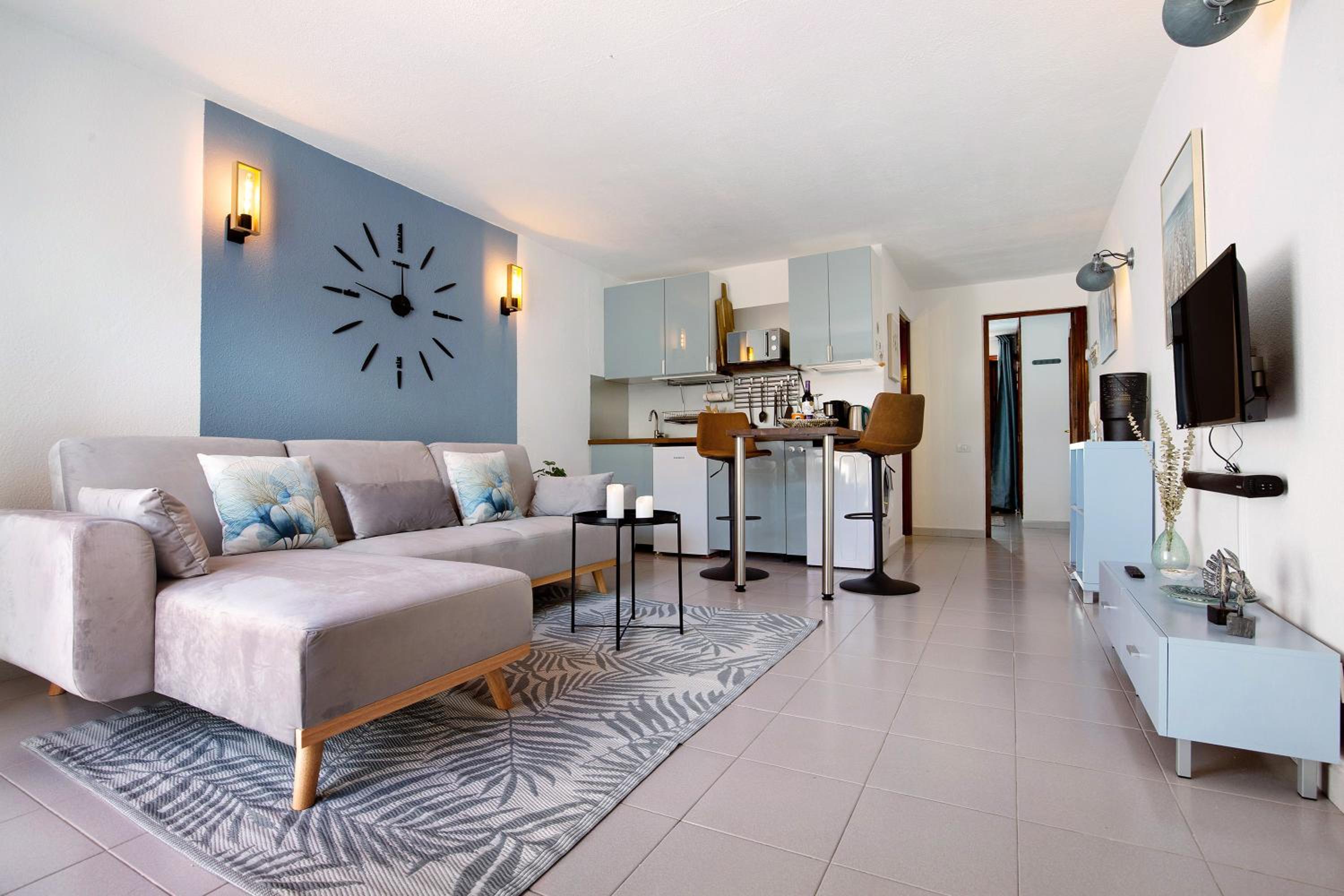 Apartamento de un dormitorio superior con balcón