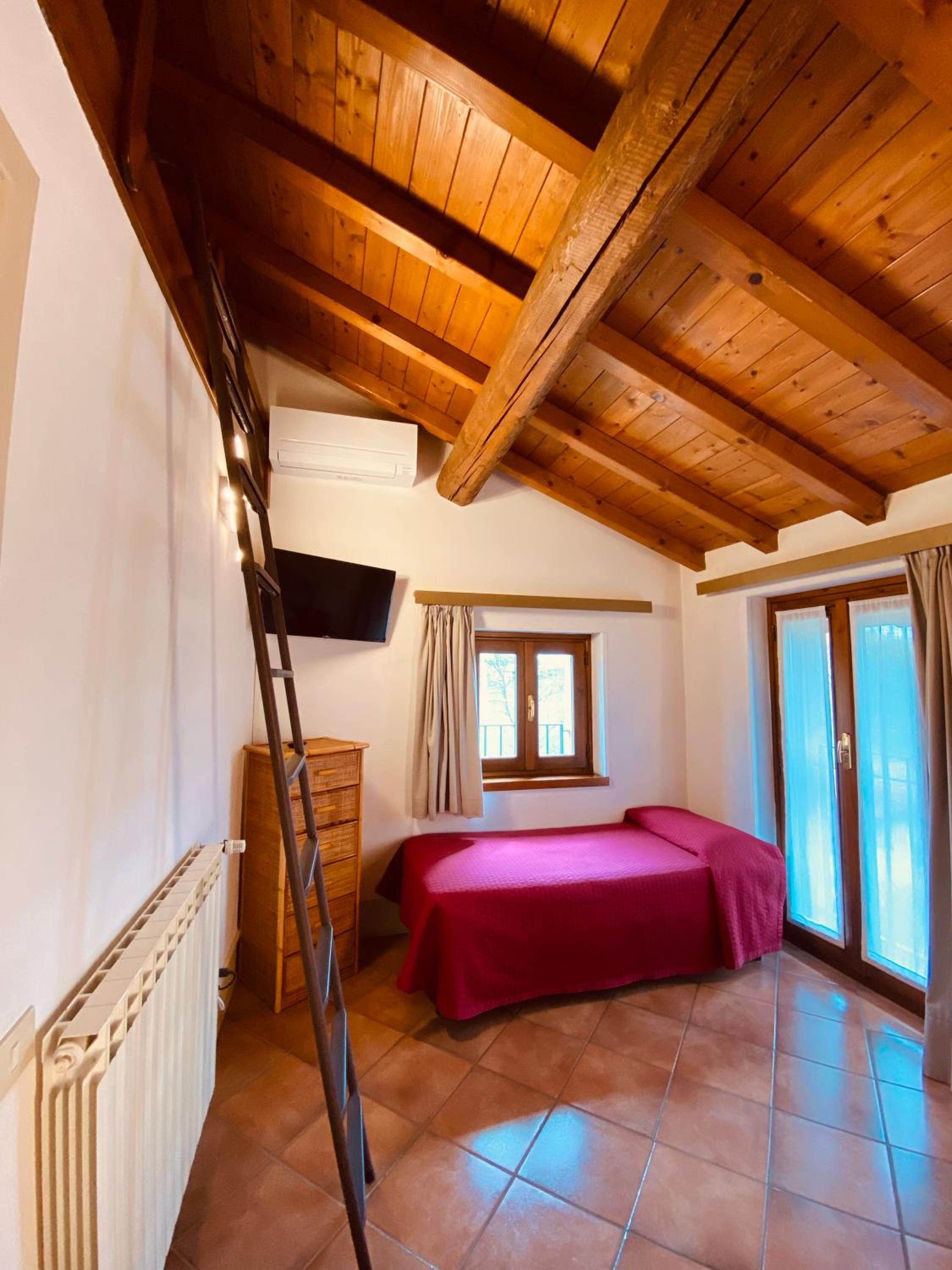 Triple Room - Photo 6