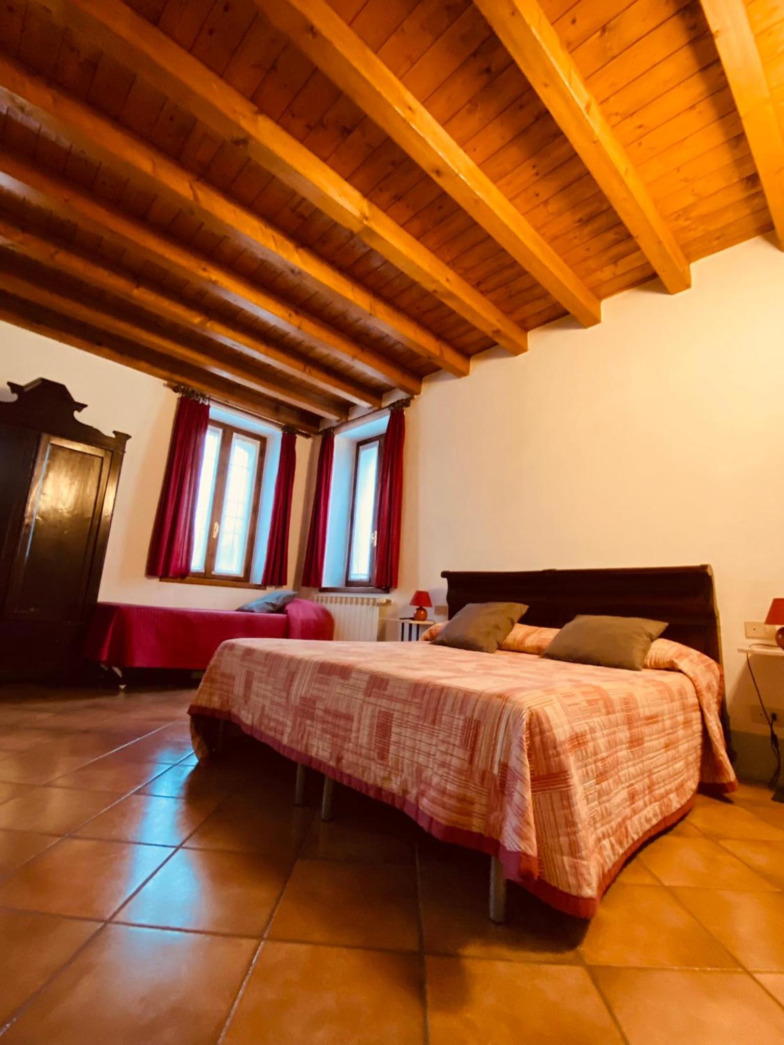 Double or Twin Room - Photo 8