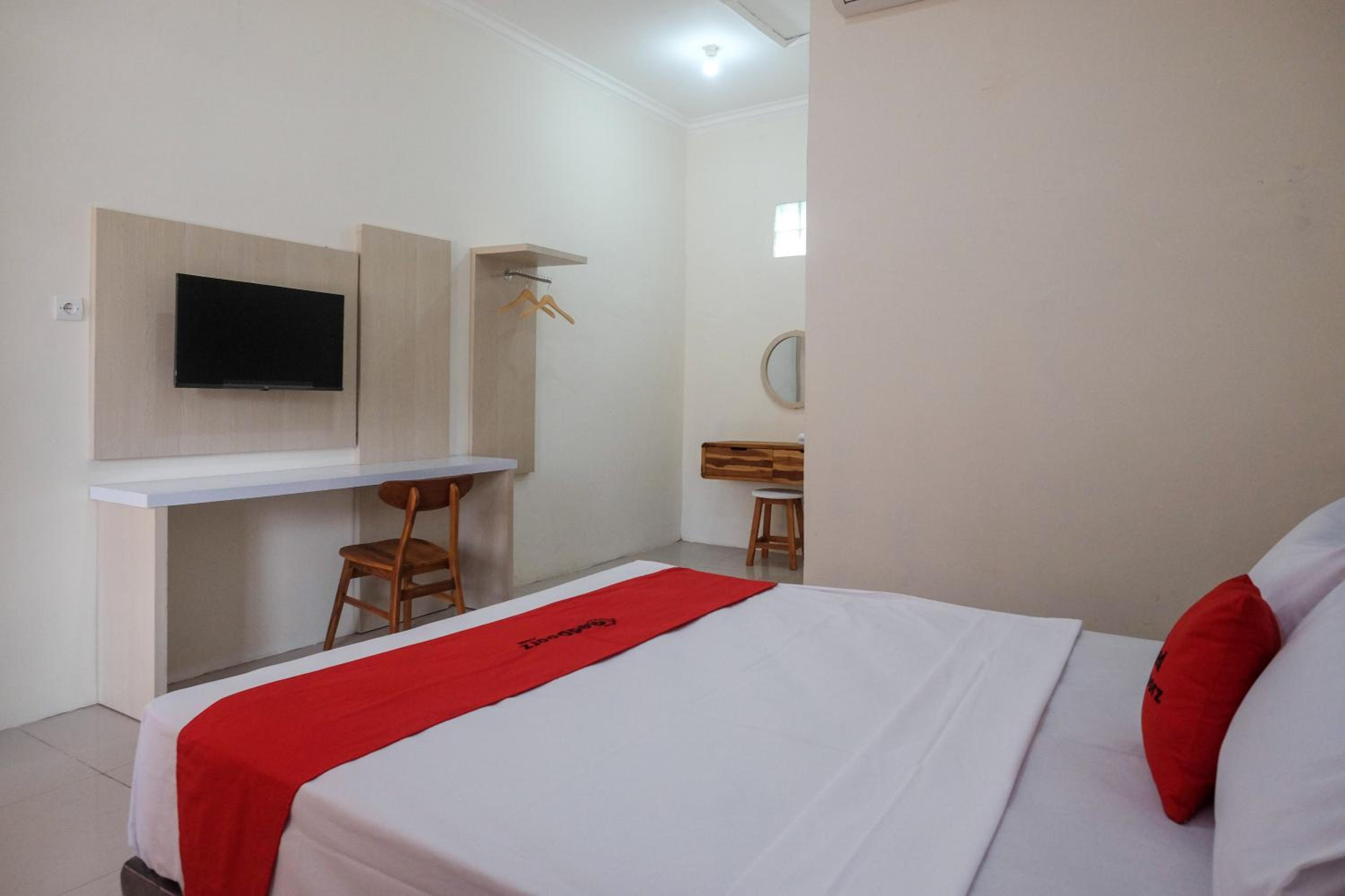 Double Room - Photo 6