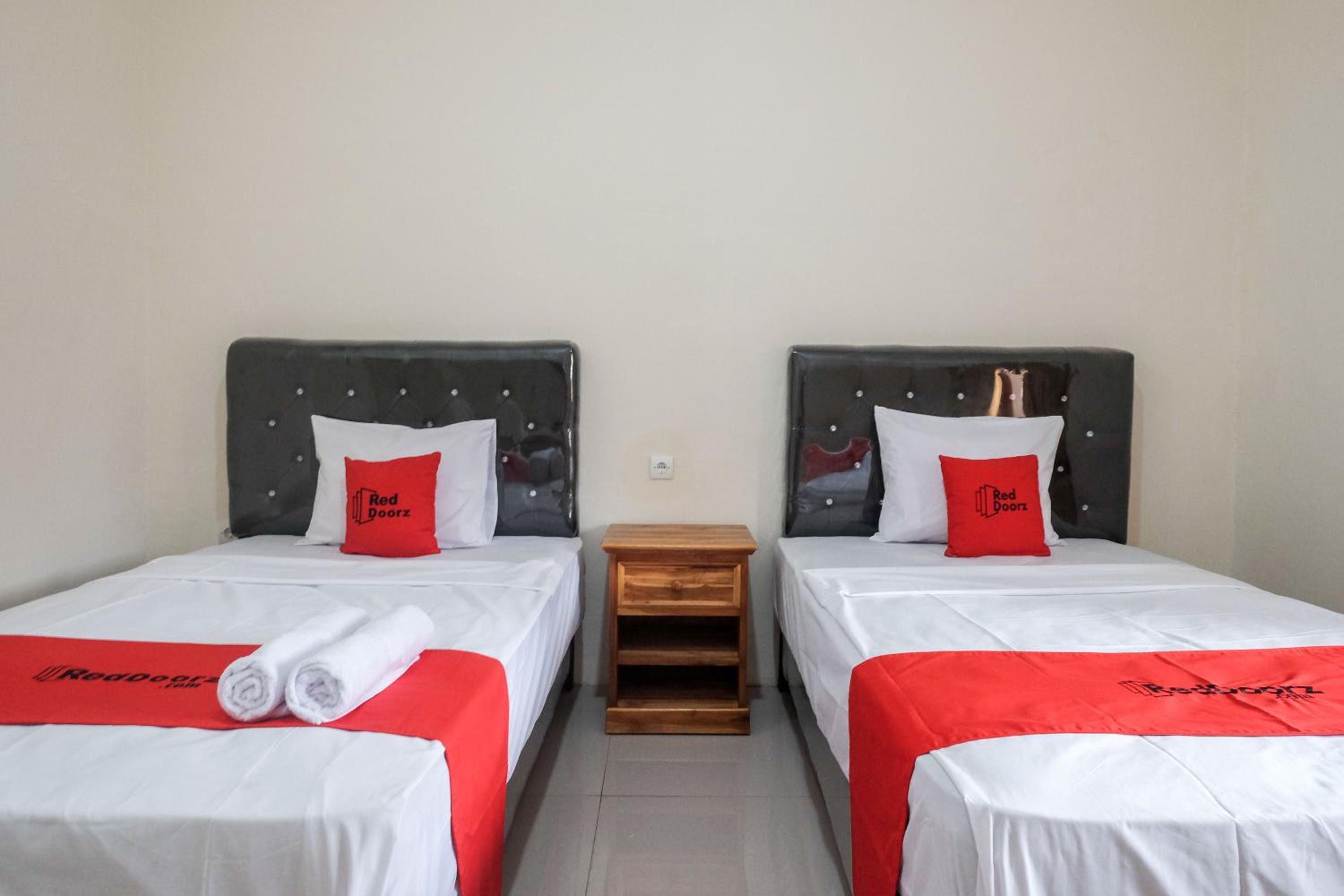 Twin Room - Photo 10