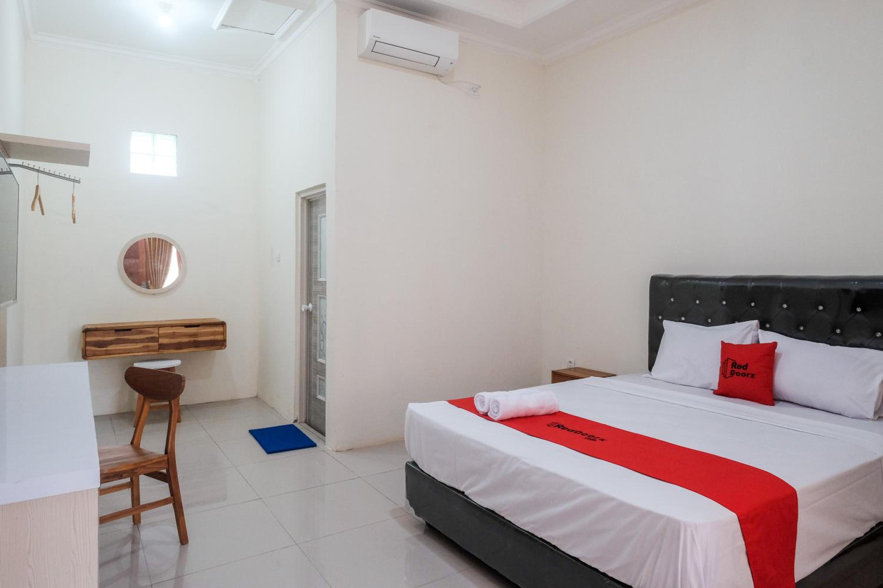 Double Room - Photo 5