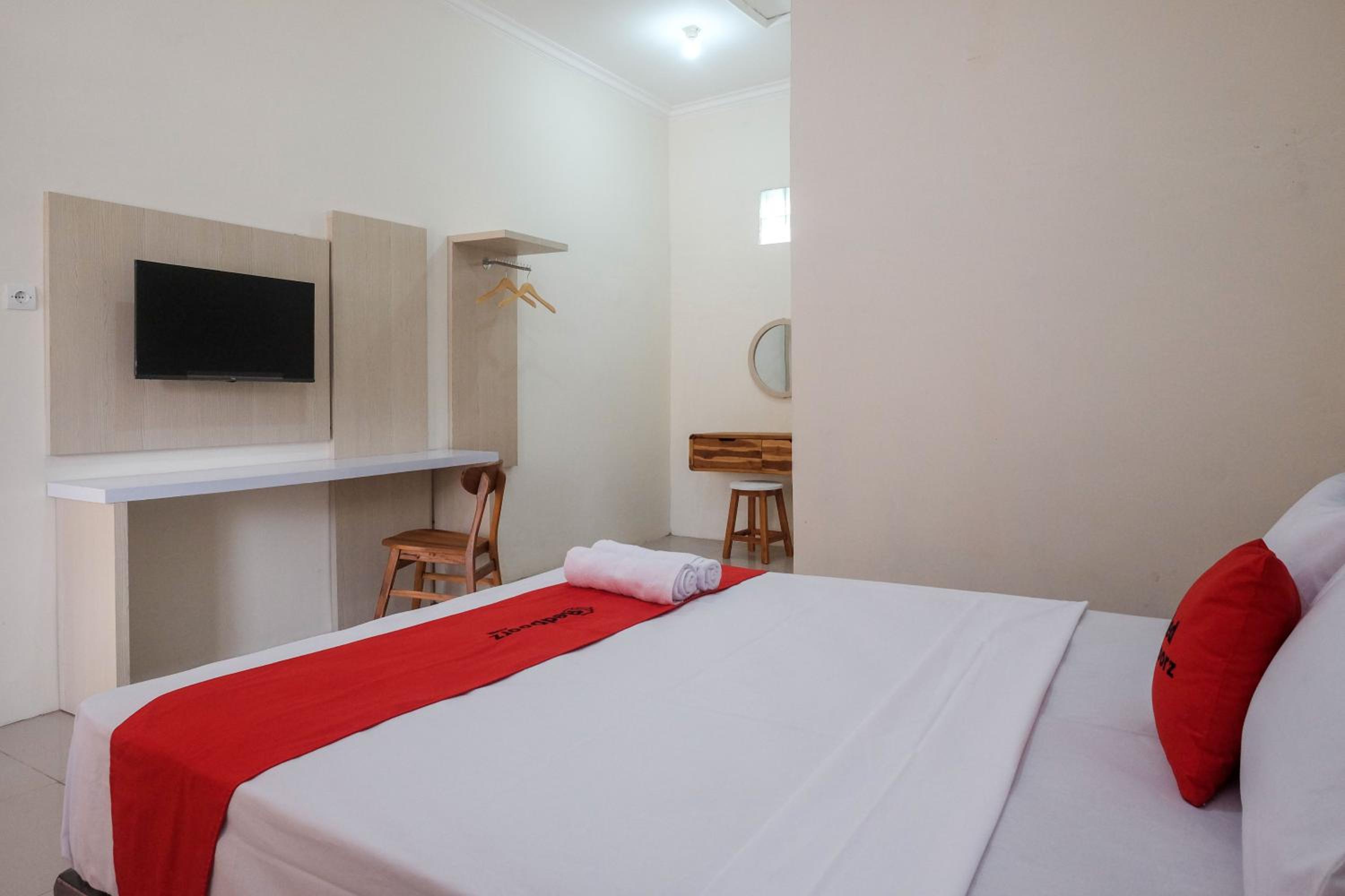 Double Room - Photo 17