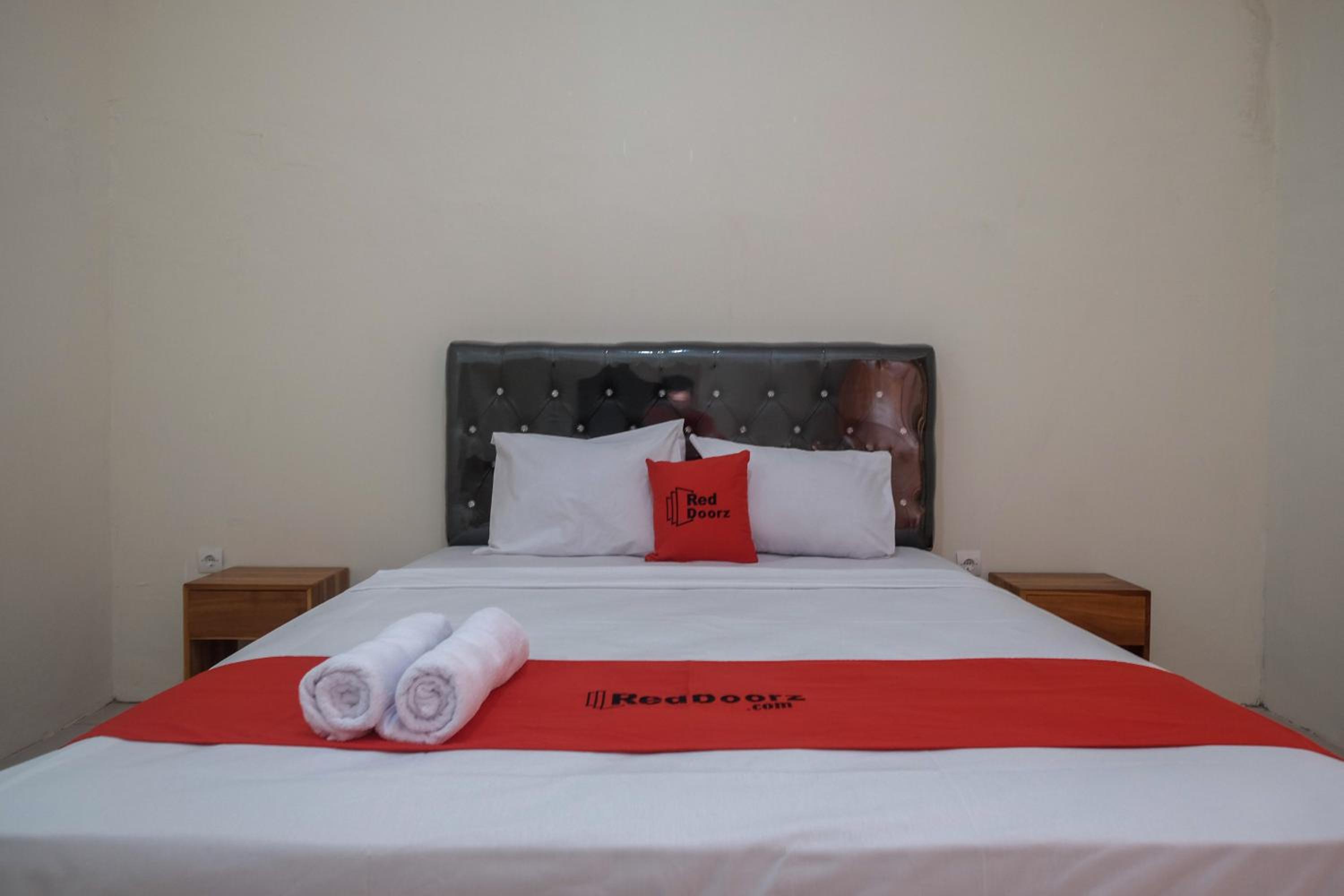 Double Room - Photo 15