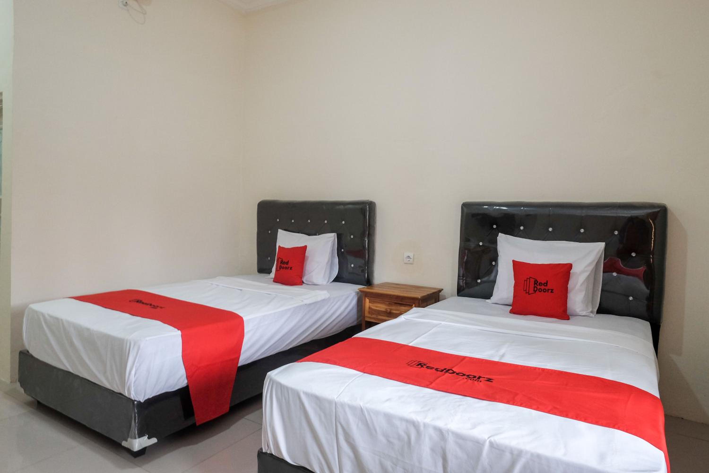 Twin Room - Photo 4