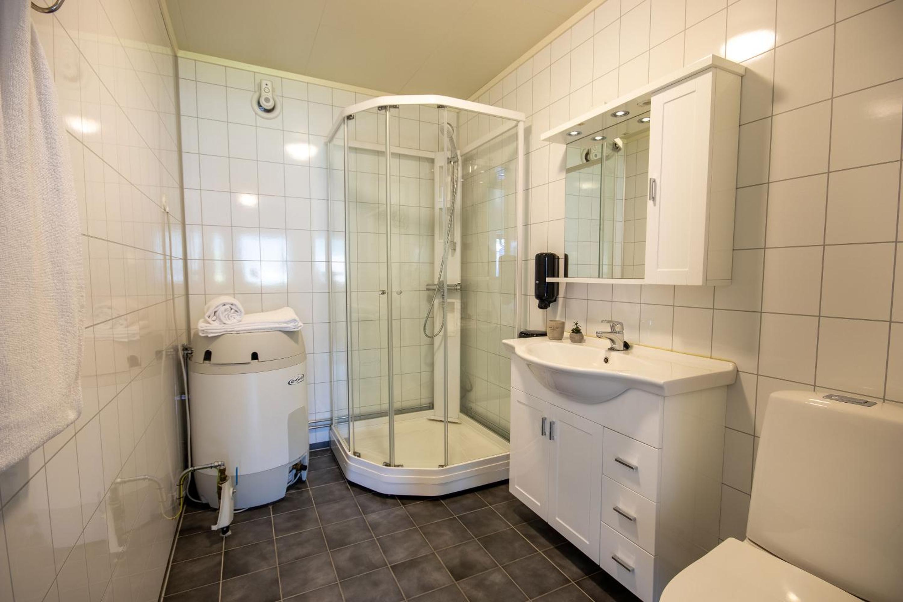 One-Bedroom Apartment - Photo 5