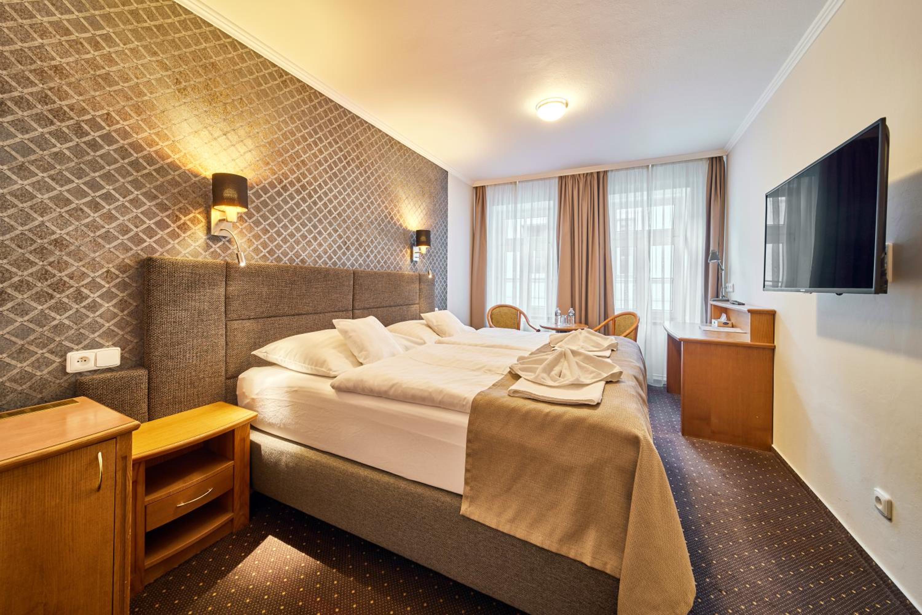 Superior Double or Twin Room photo 3