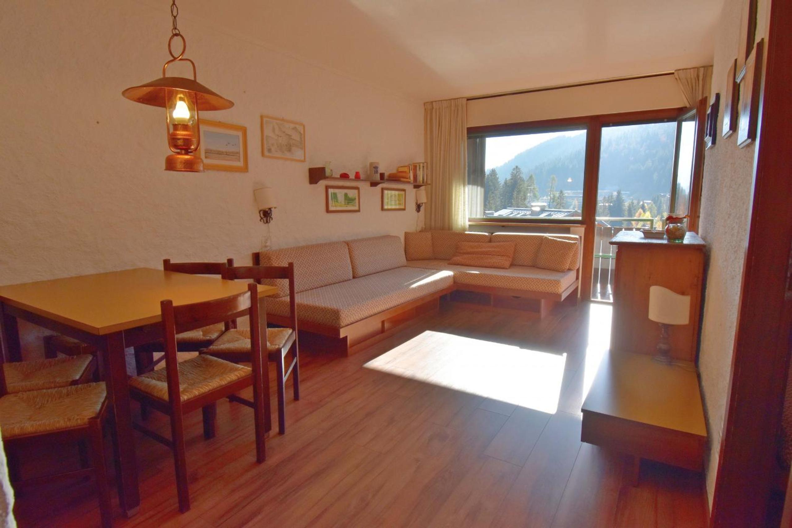 Apartment with Balcony photo 1