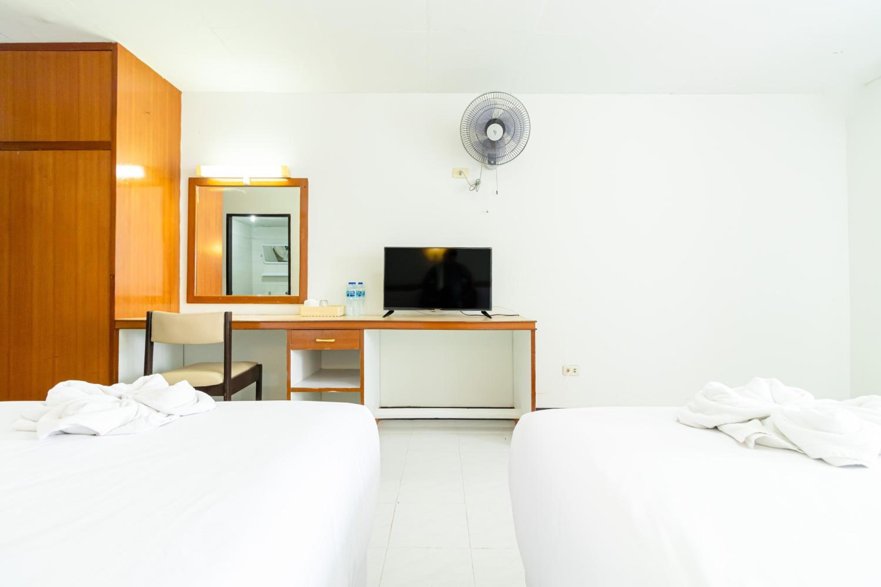 Deluxe Triple Room - Photo 6