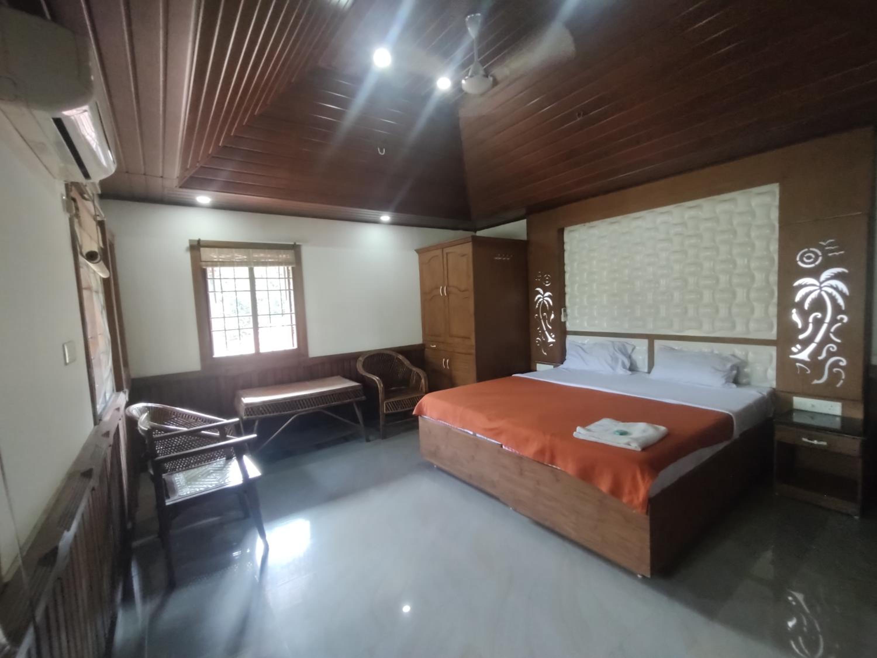 Superior Deluxe Double or Twin Room