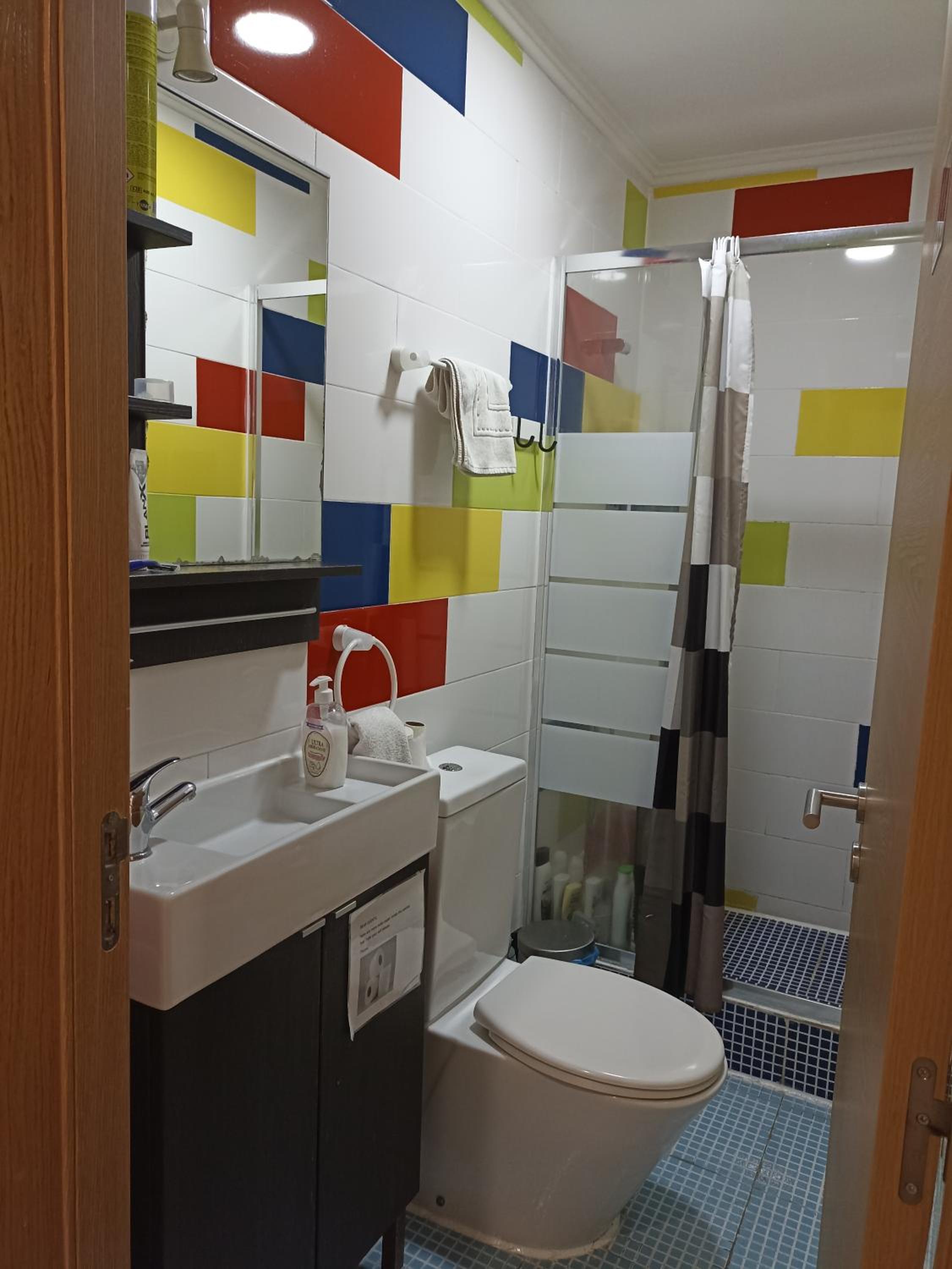 Single Room with Shared Shower and Toilet photo 2