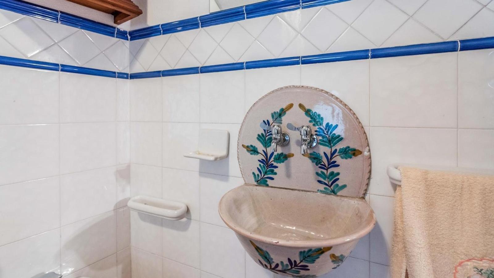 Casa de cuatro habitaciones