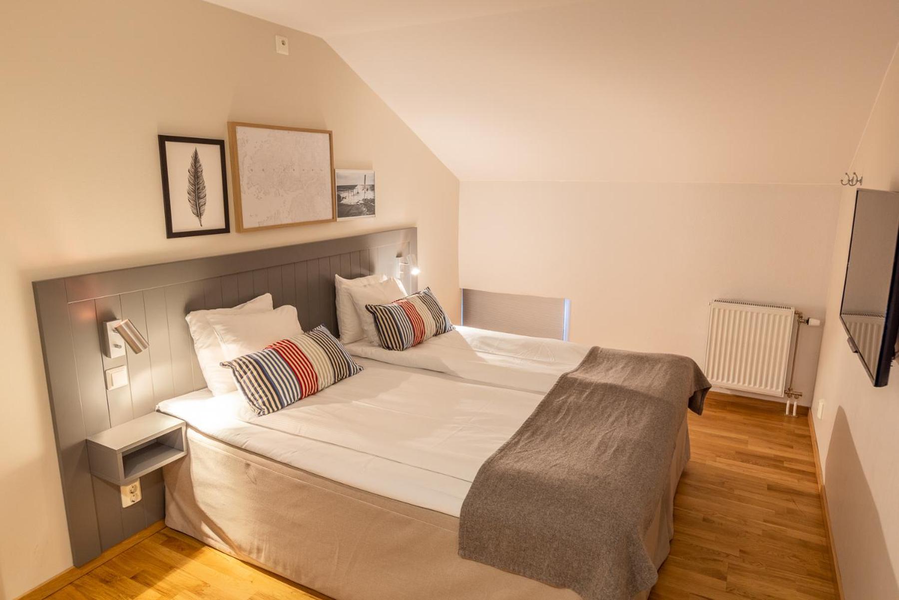 Standard Twin Room - Photo 6