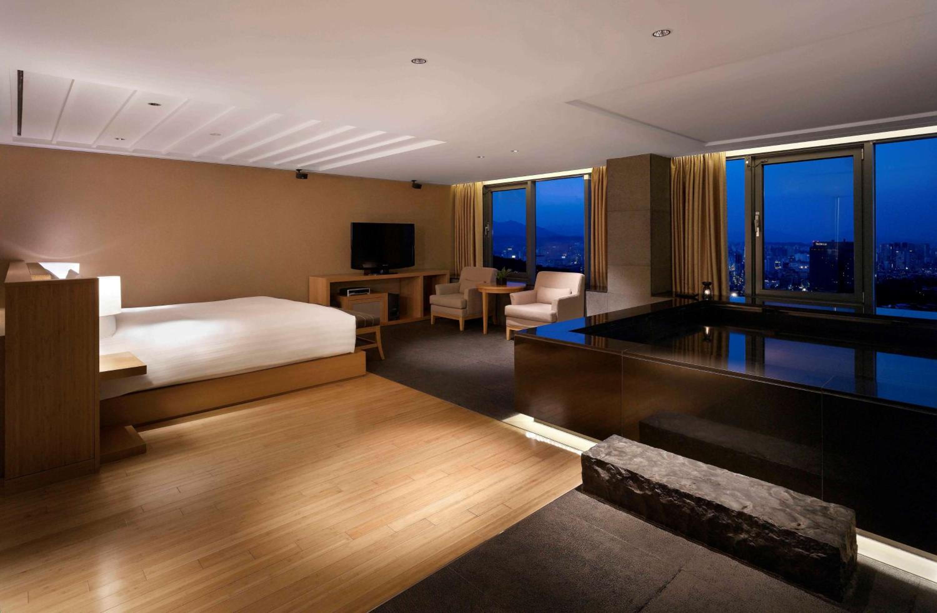 Banyan Pool Deluxe - Photo 3