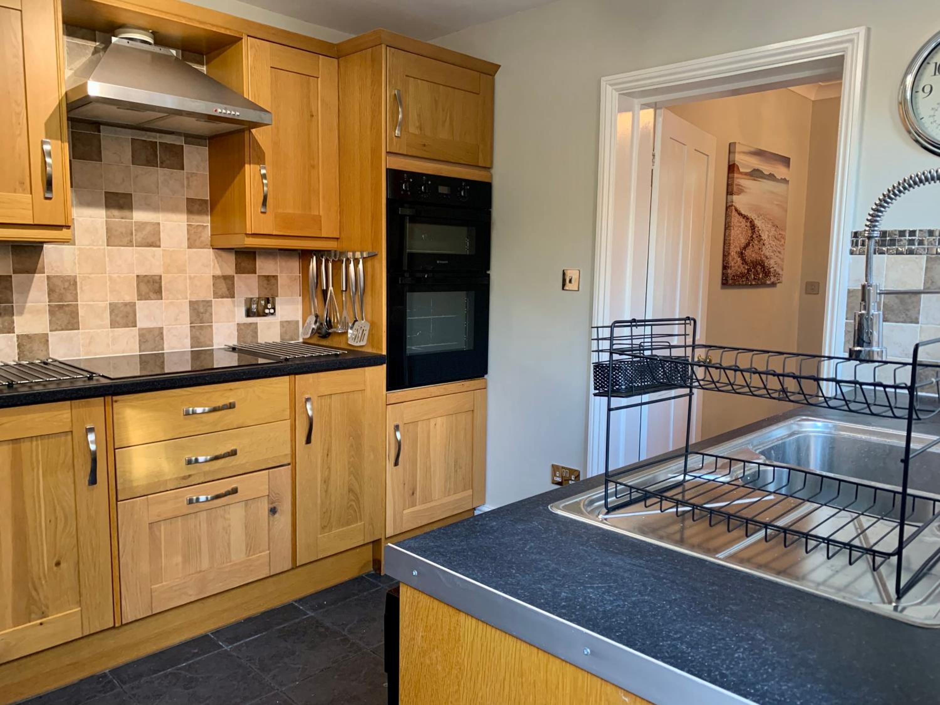 Three-Bedroom House photo 3
