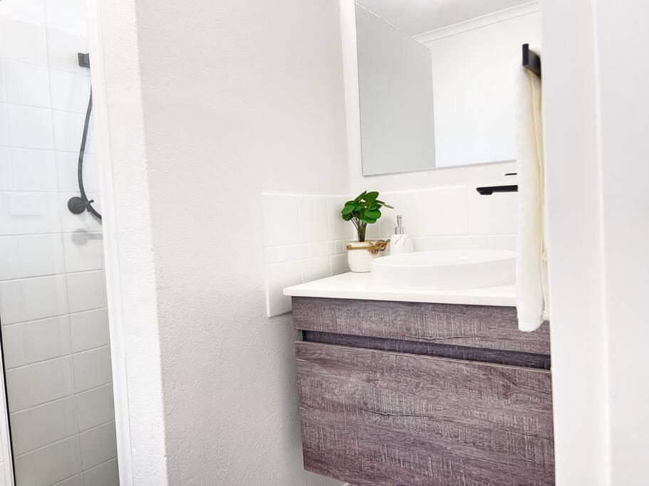 Two-Bedroom Apartment - Oceanfront  photo 2