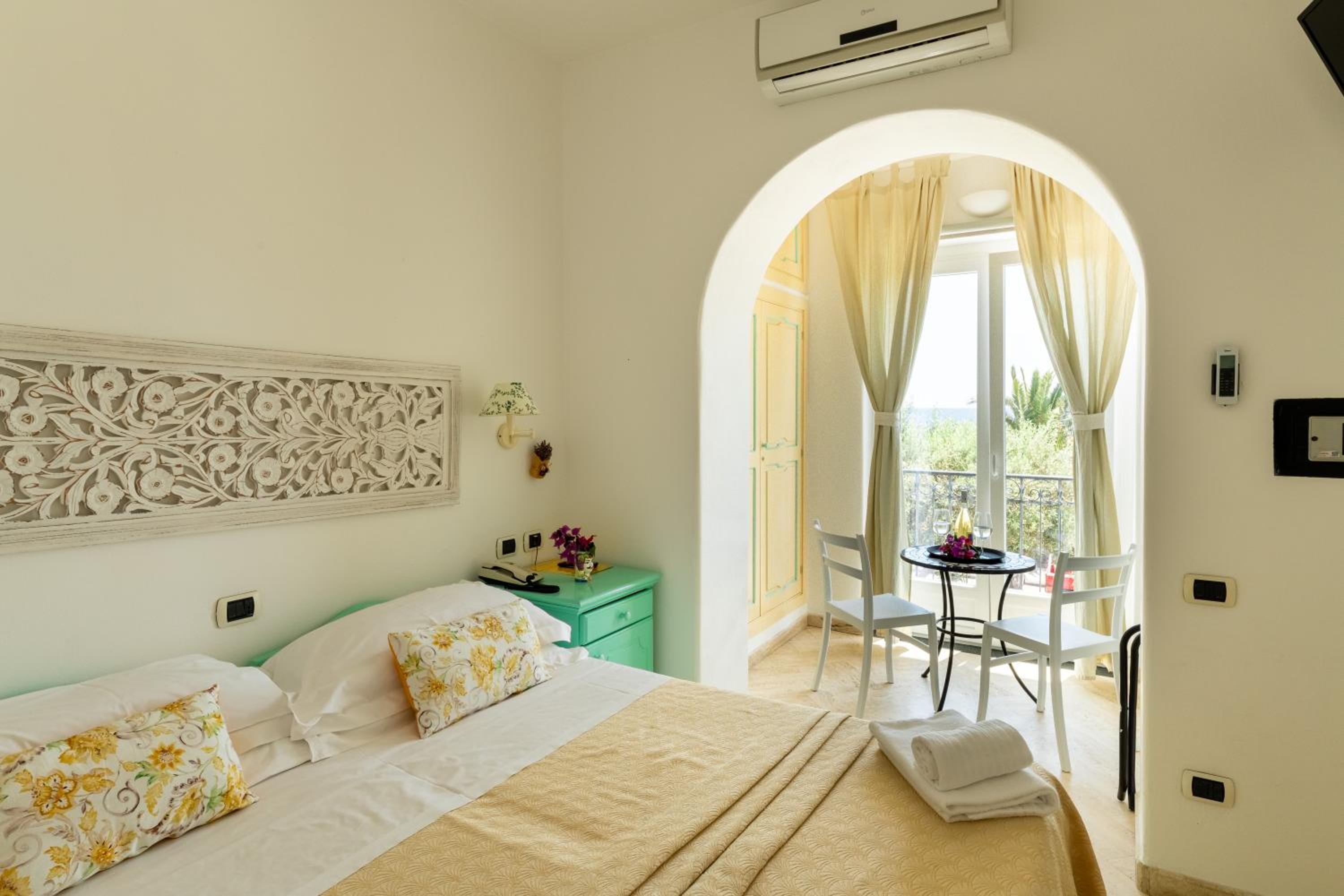 Superior Double Room with Sea View photo 3