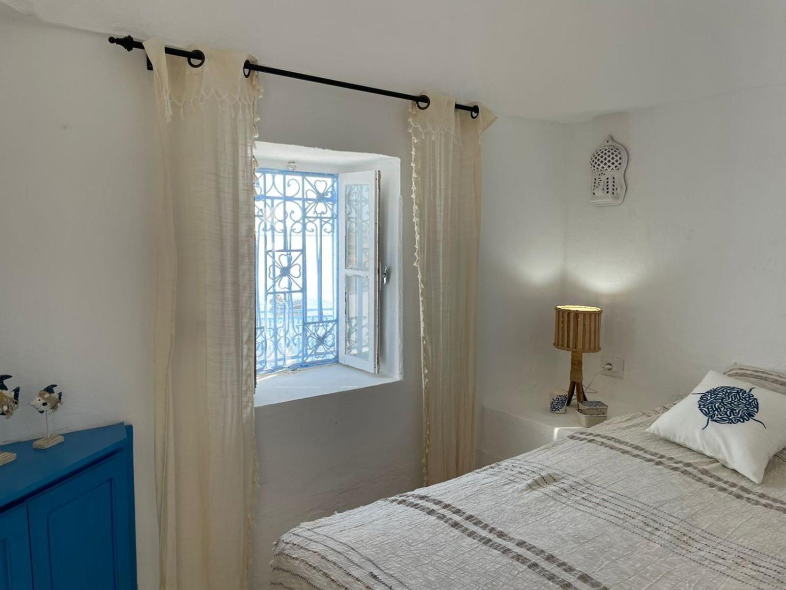 Queen Room with Sea View