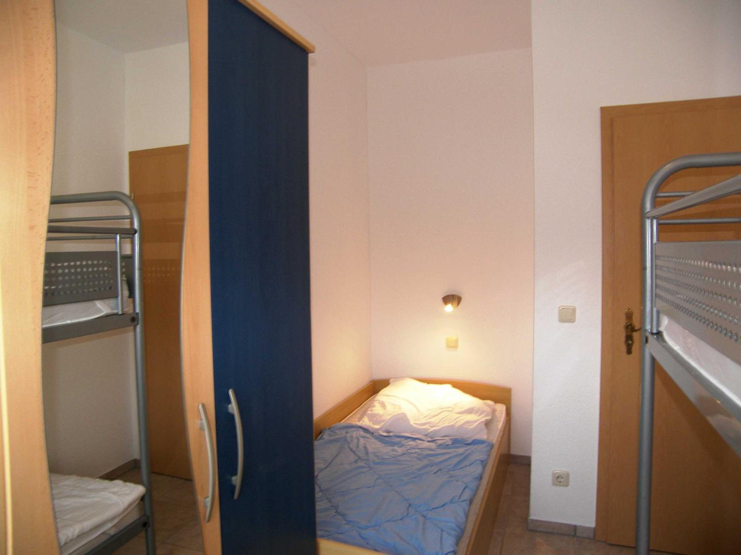 Two-Bedroom Apartment with Shower photo 2