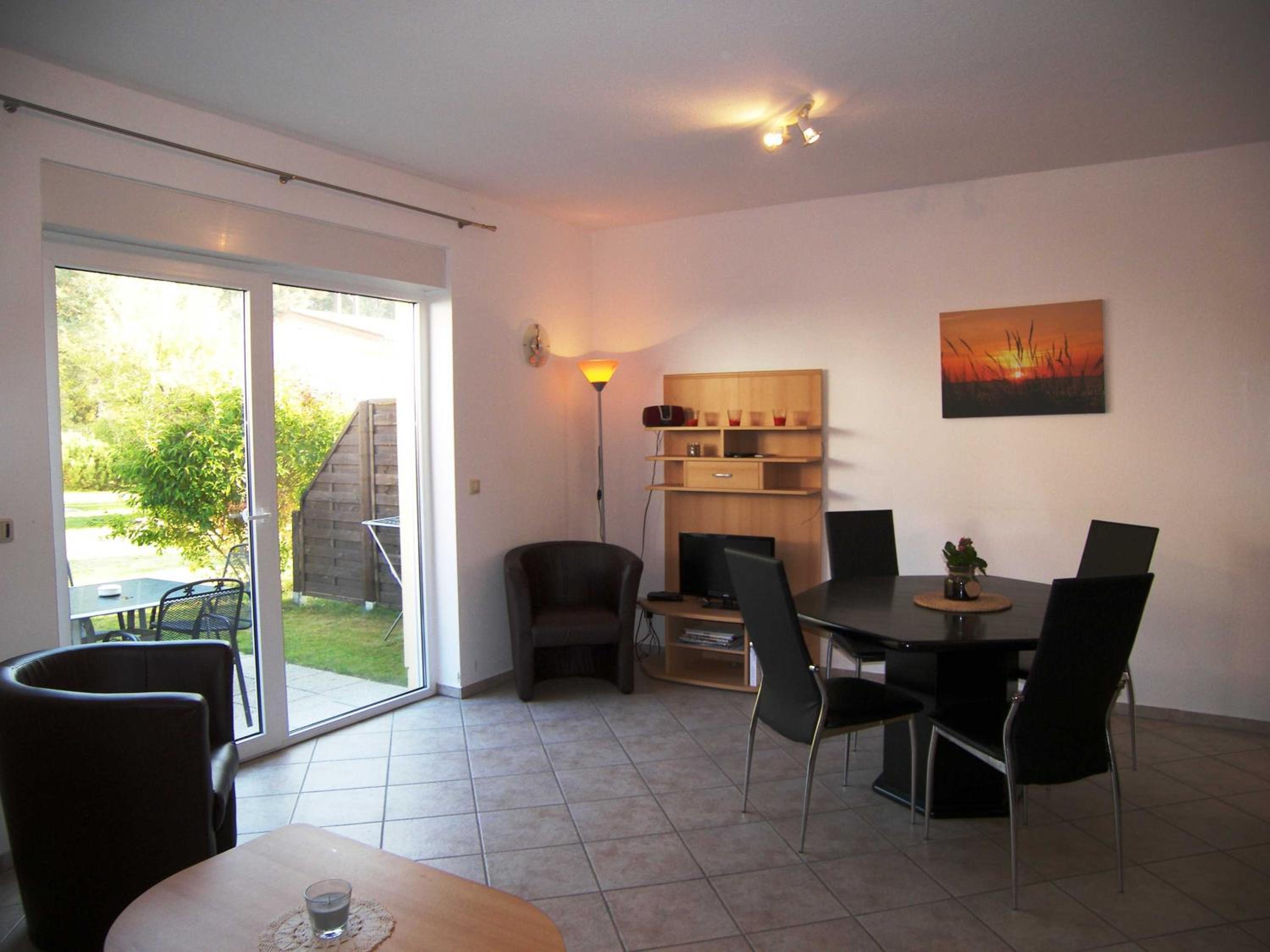 One-Bedroom Apartment with Terrace photo 3