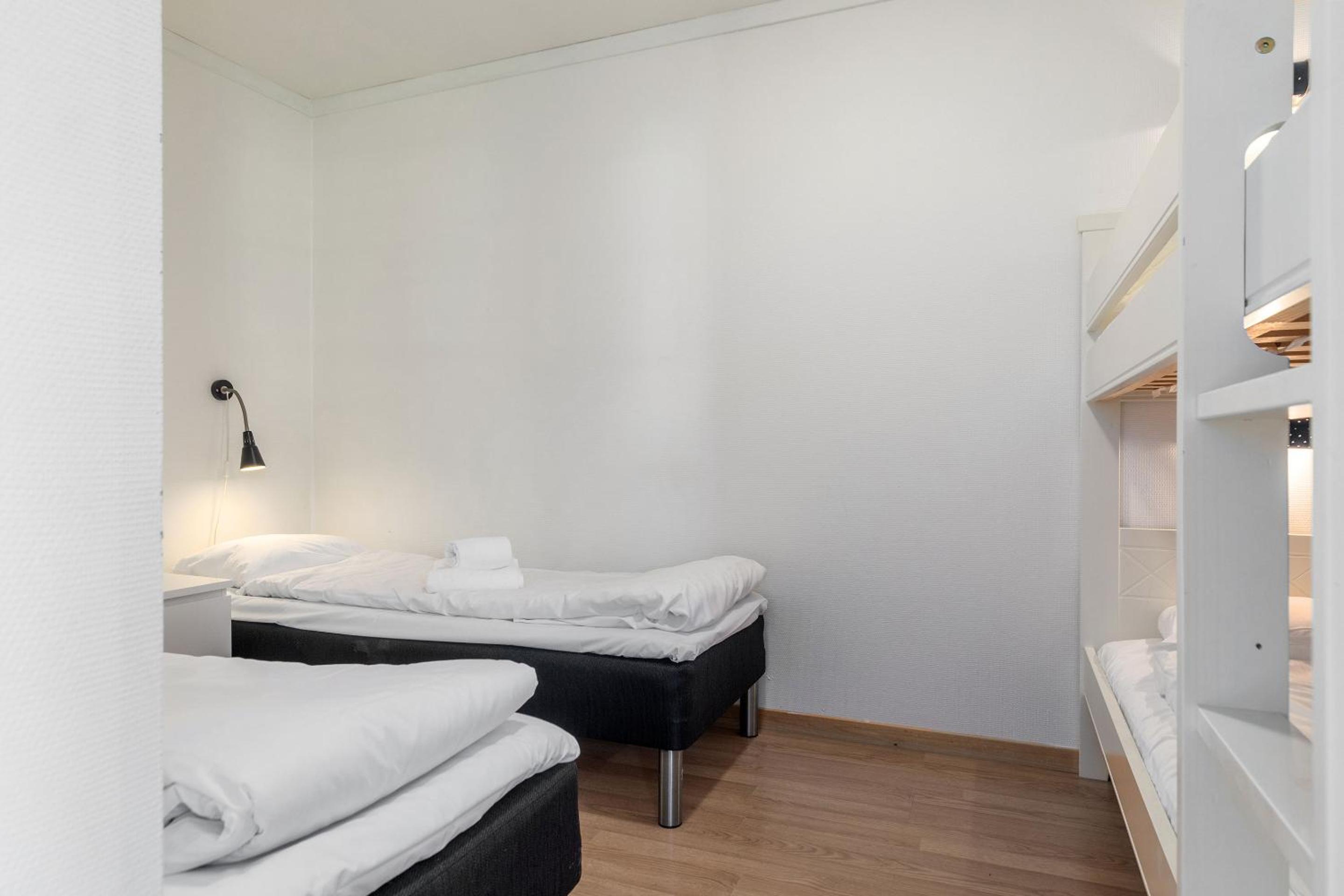 One-Bedroom Apartment - Photo 8