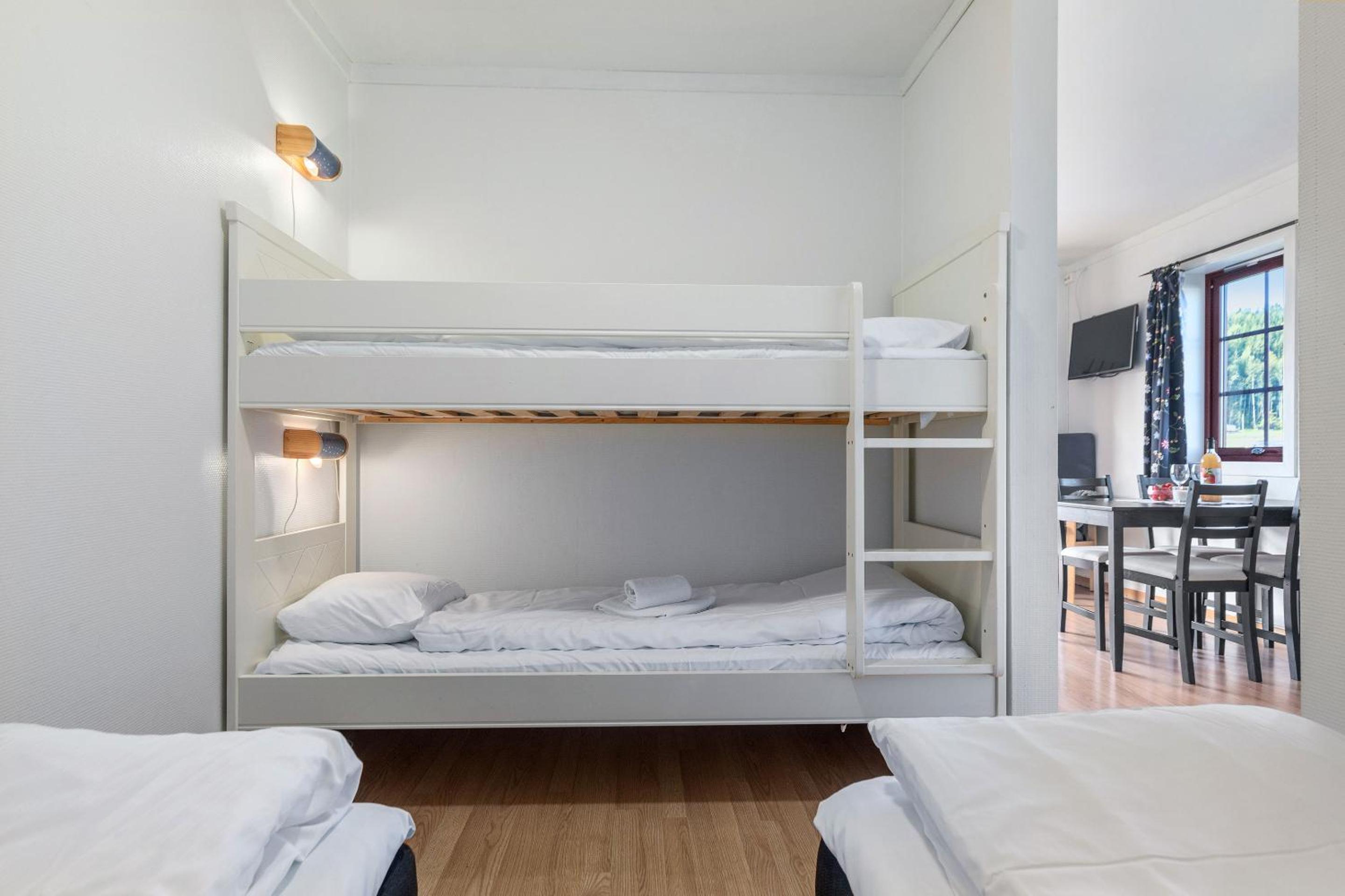 One-Bedroom Apartment - Photo 7