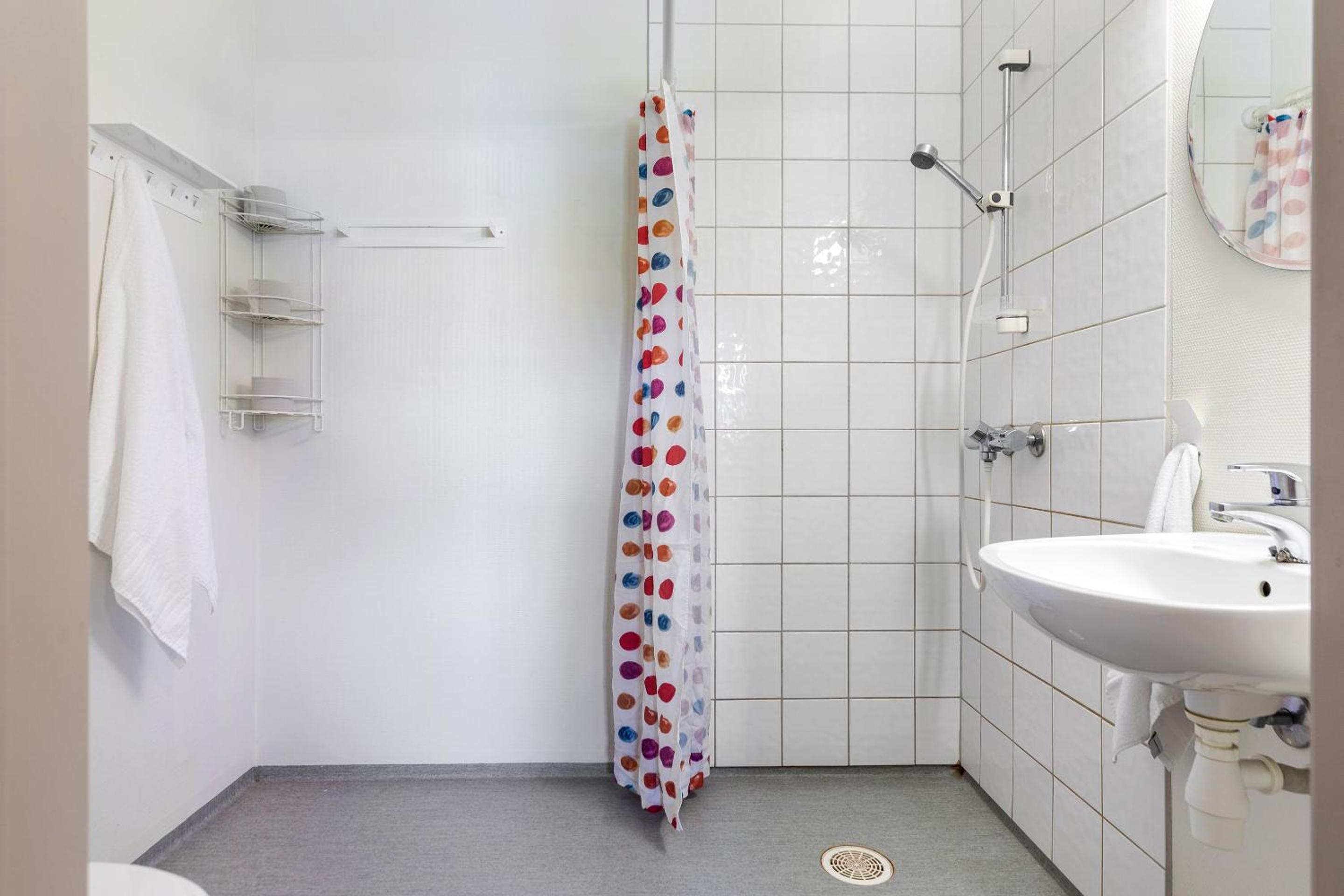 Studio Apartment - Photo 8
