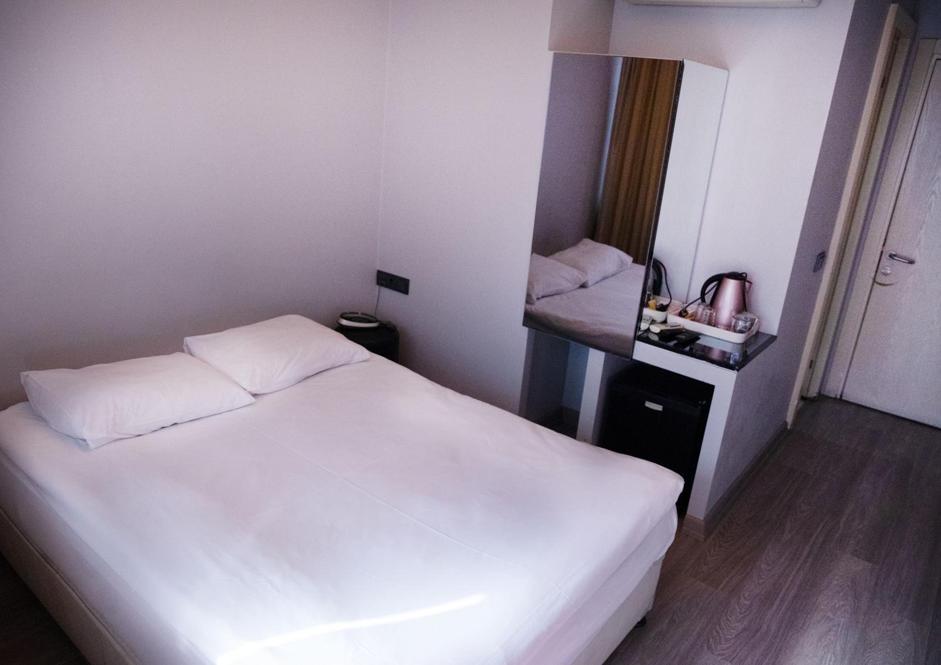 Standard Single Room photo 3
