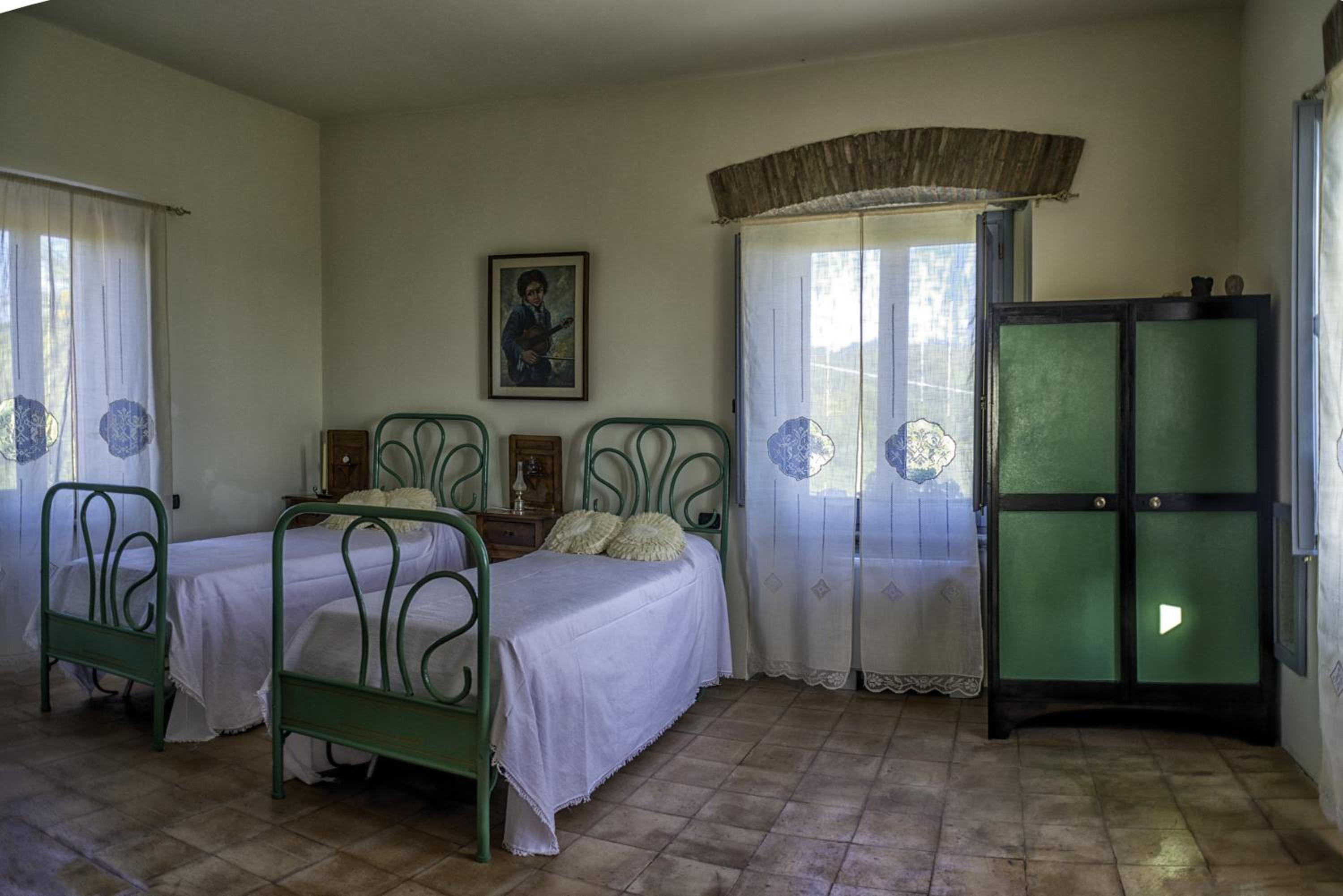 Twin Room with Private Bathroom photo 1