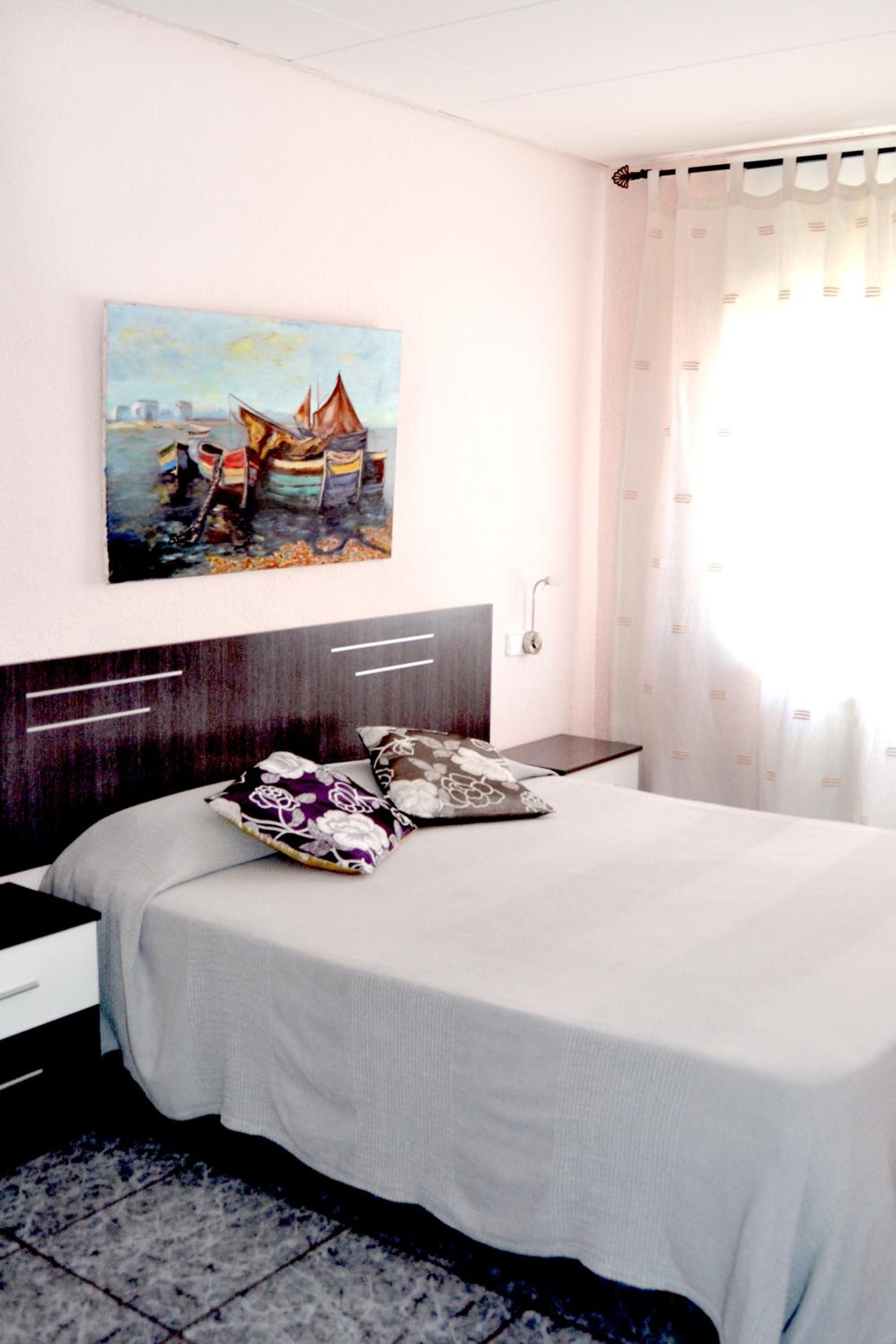 Double or Twin Room - Photo 6