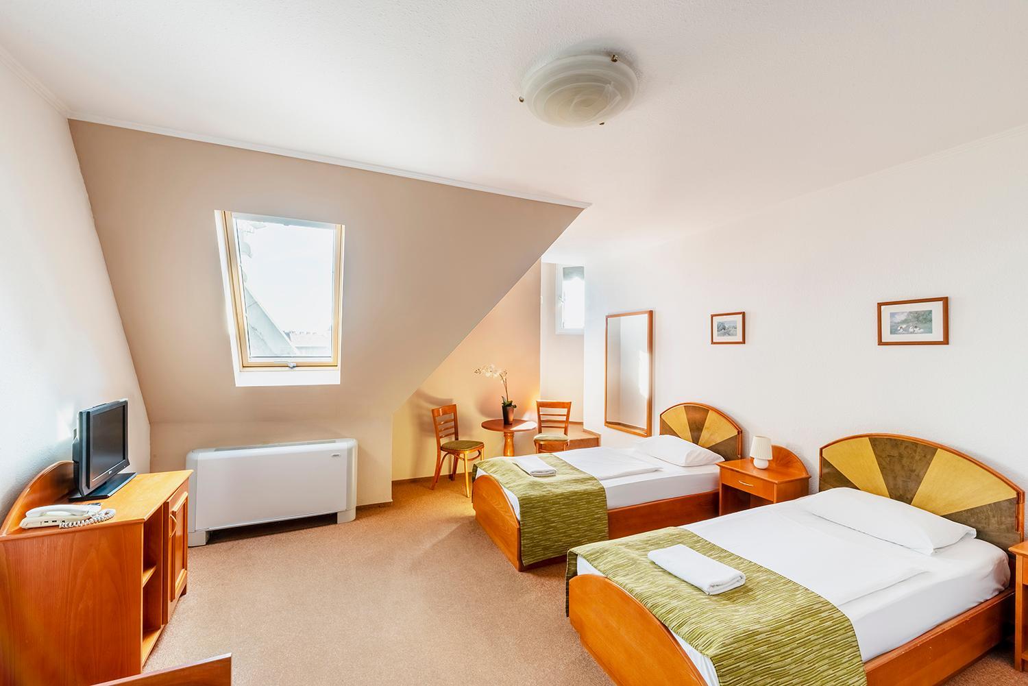 Triple Room - Photo 3