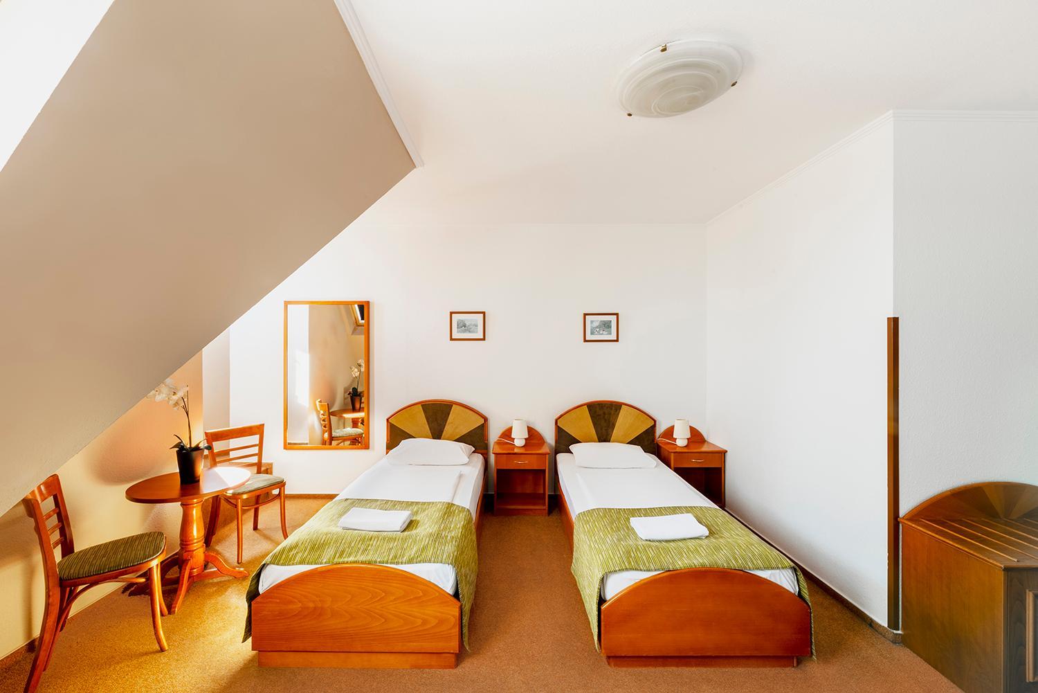 Triple Room - Photo 5