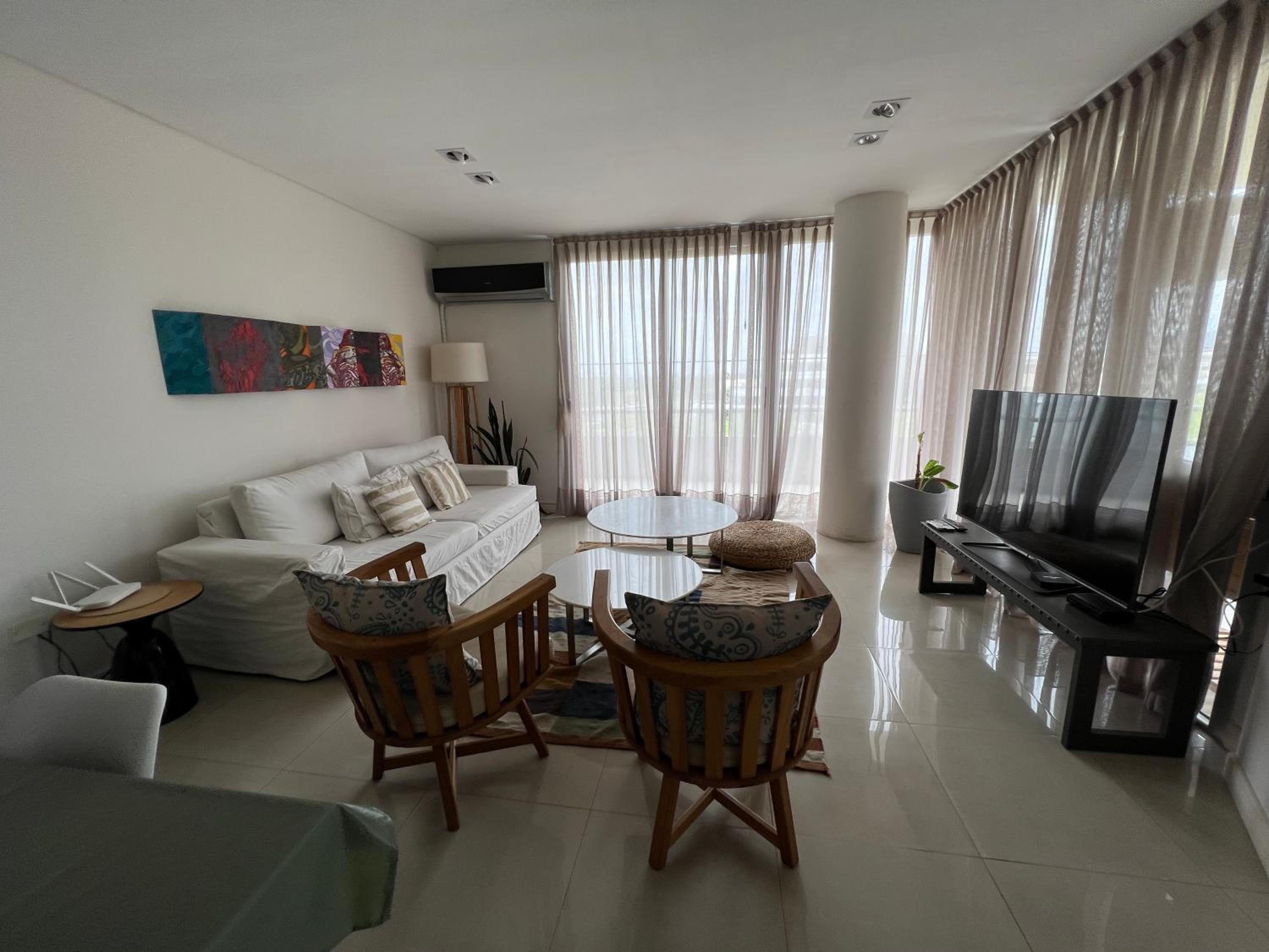 Three-Bedroom Apartment photo 1