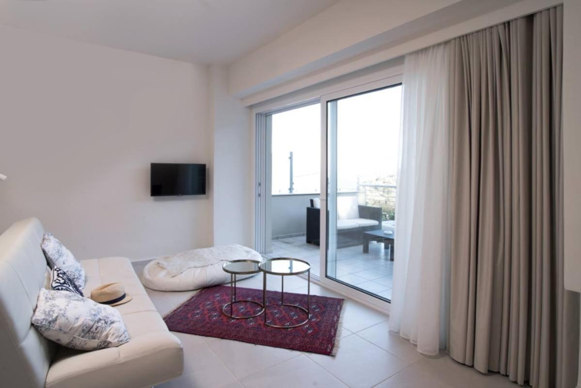 Panorama Suite - 2 Bedroom (shared pool)