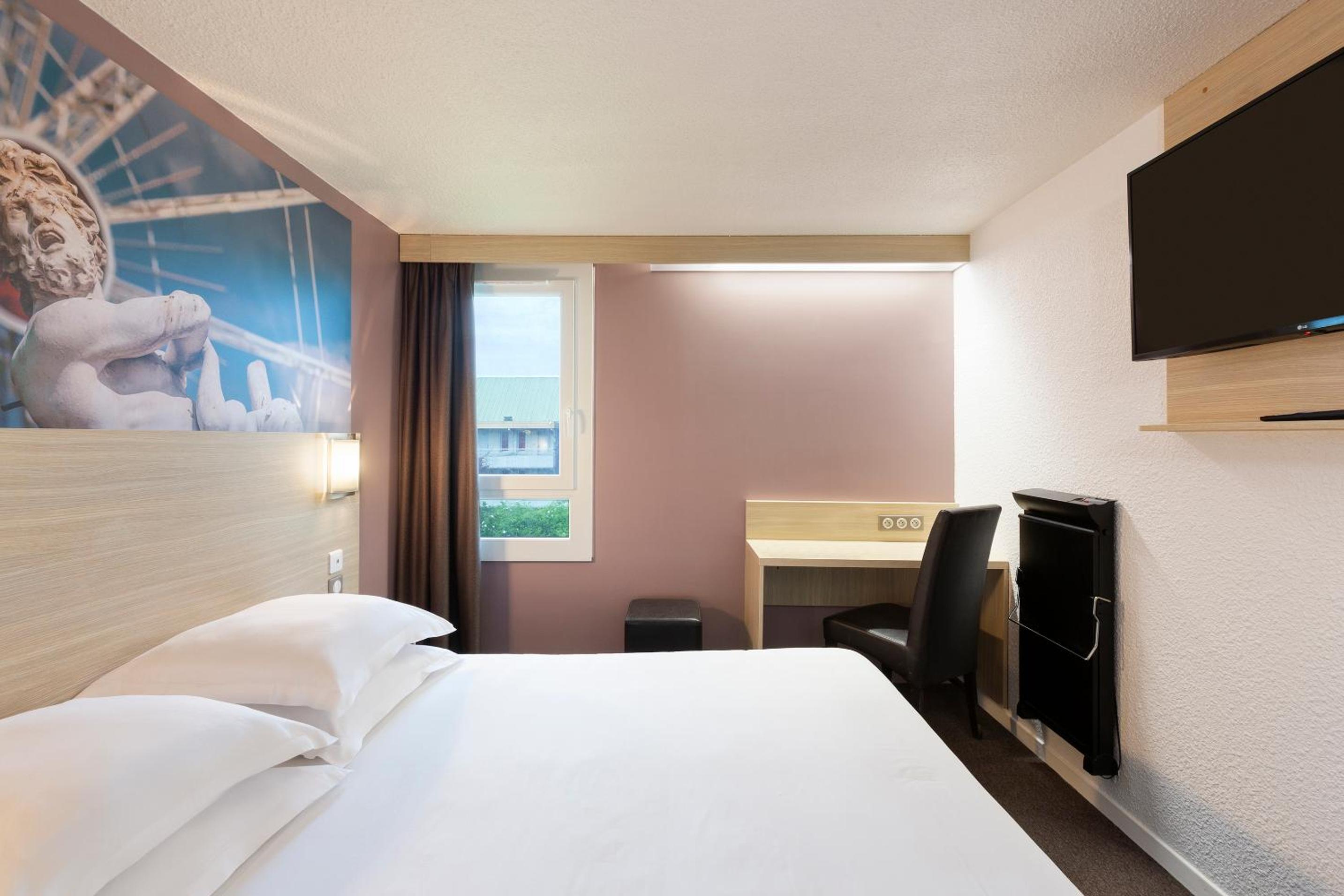 Double Room - Photo 10
