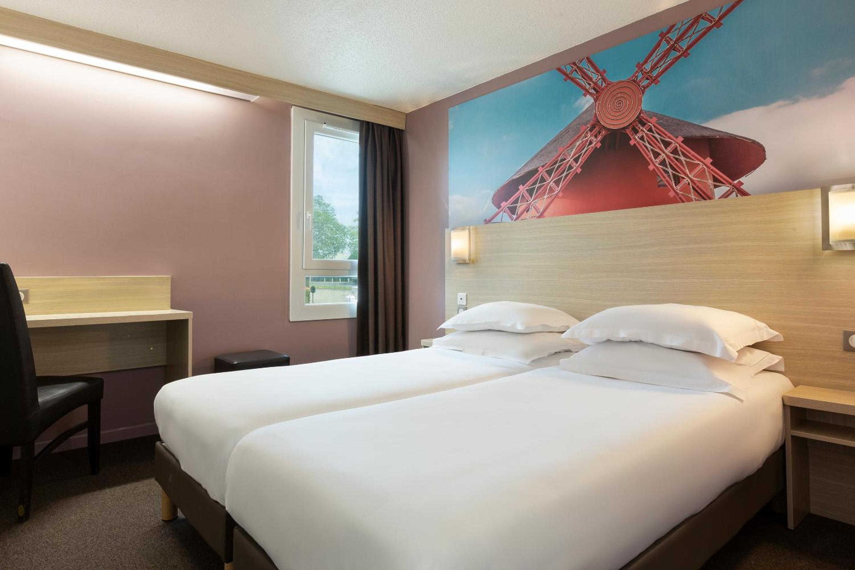 Twin Room - Photo 1