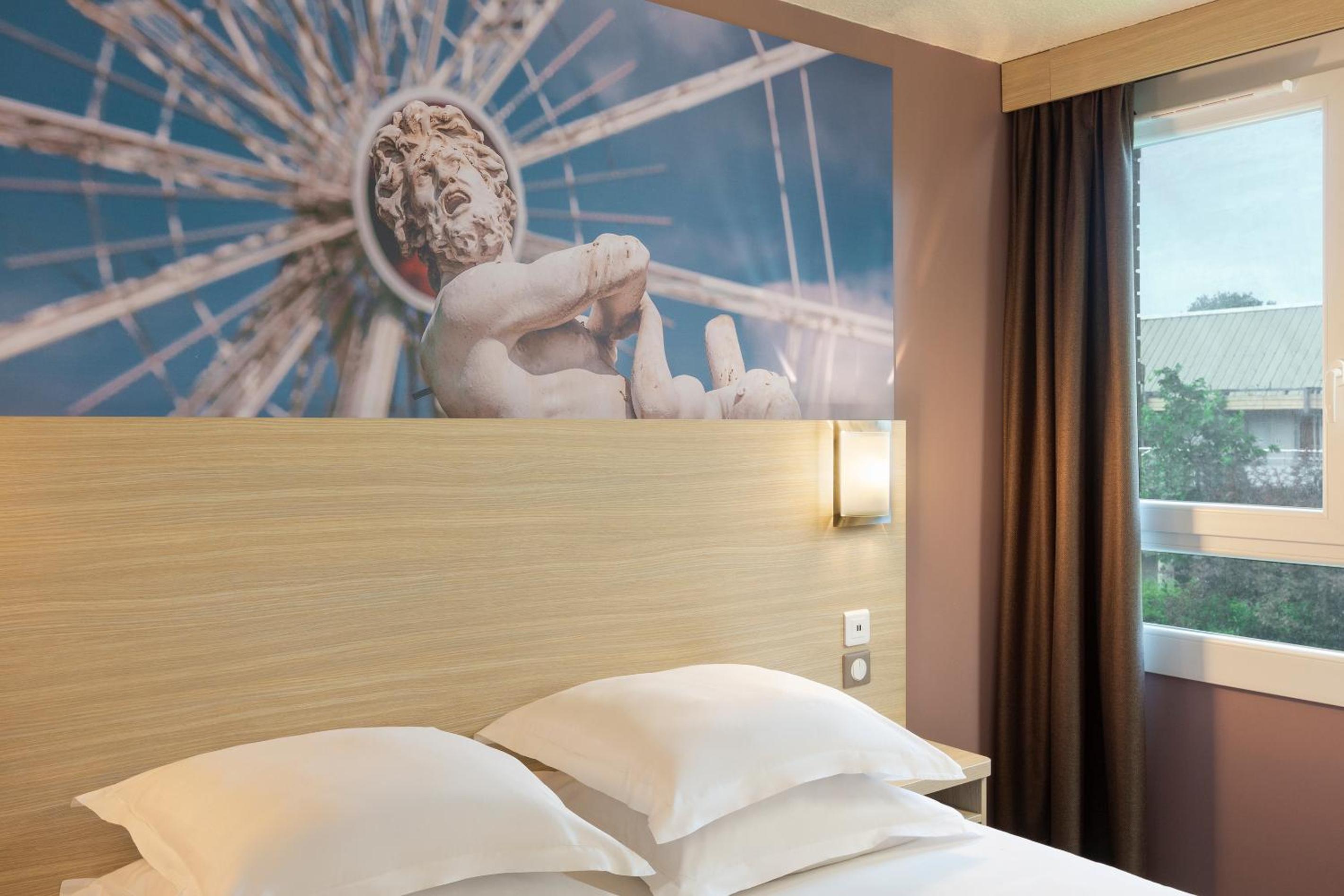 Double Room - Photo 8