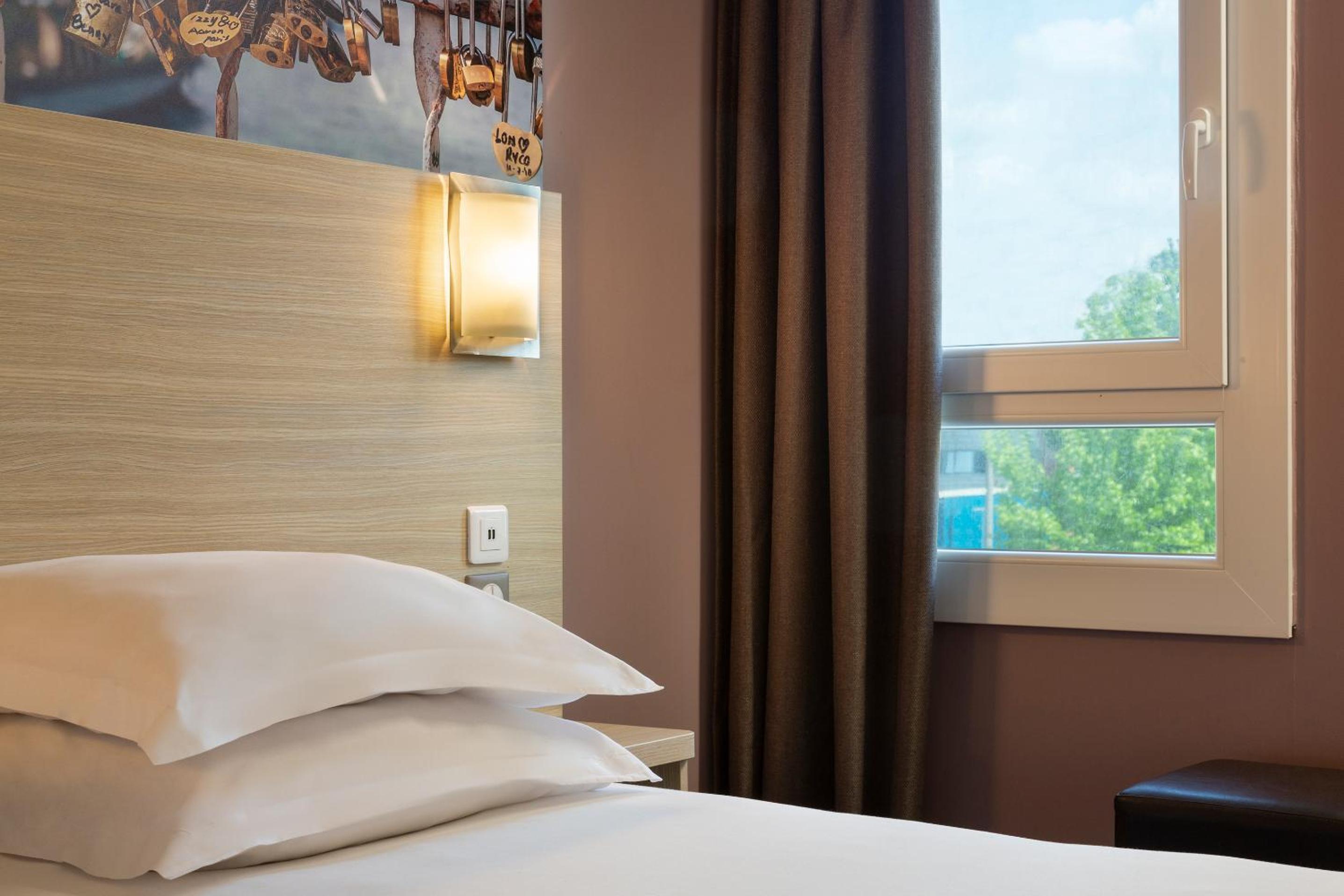 Double Room - Photo 6